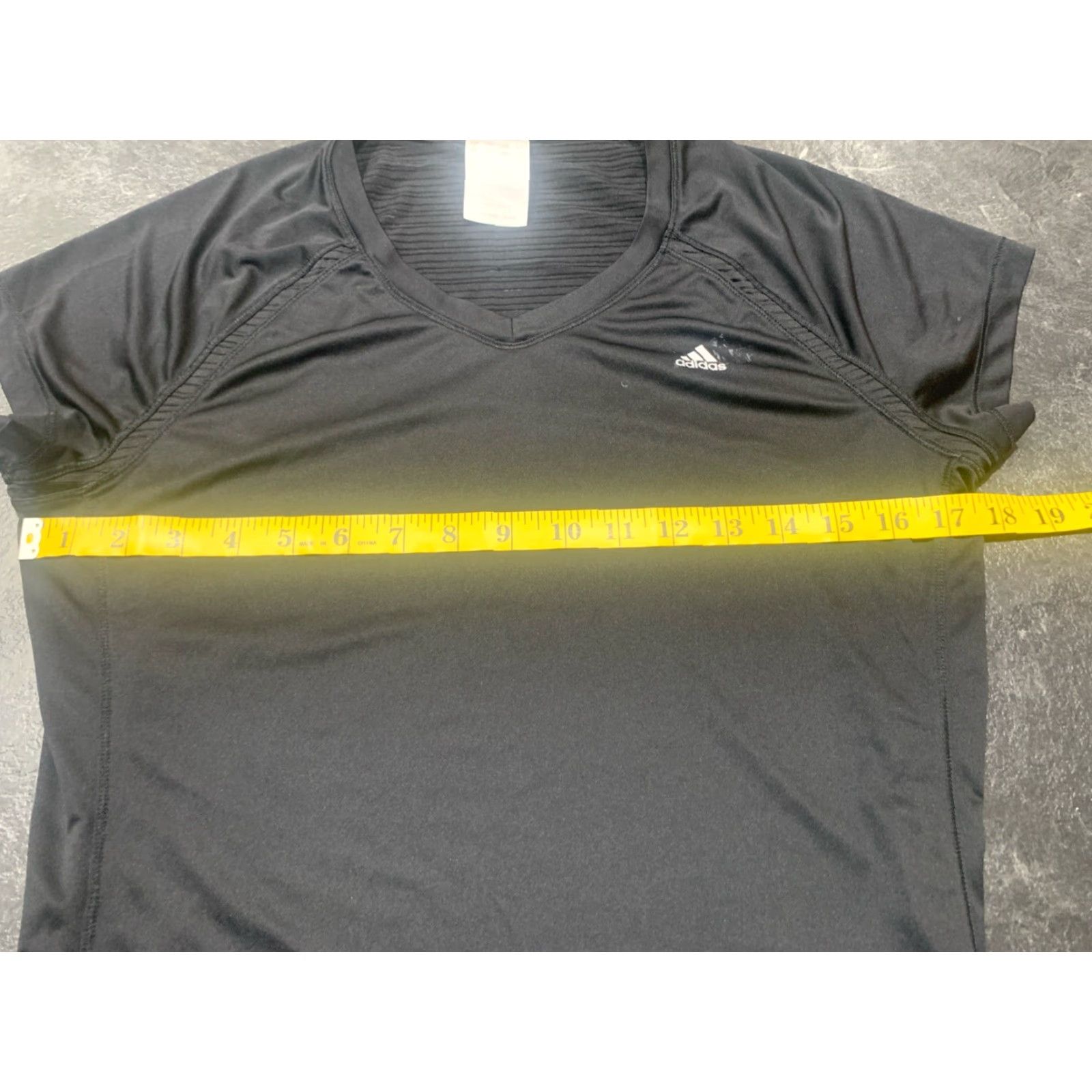 Adidas Adidas Climacool Running Shirt Women Large Black Short Sleeve V-Neck Activewear Size L / US 10 / IT 46 - 7 Thumbnail