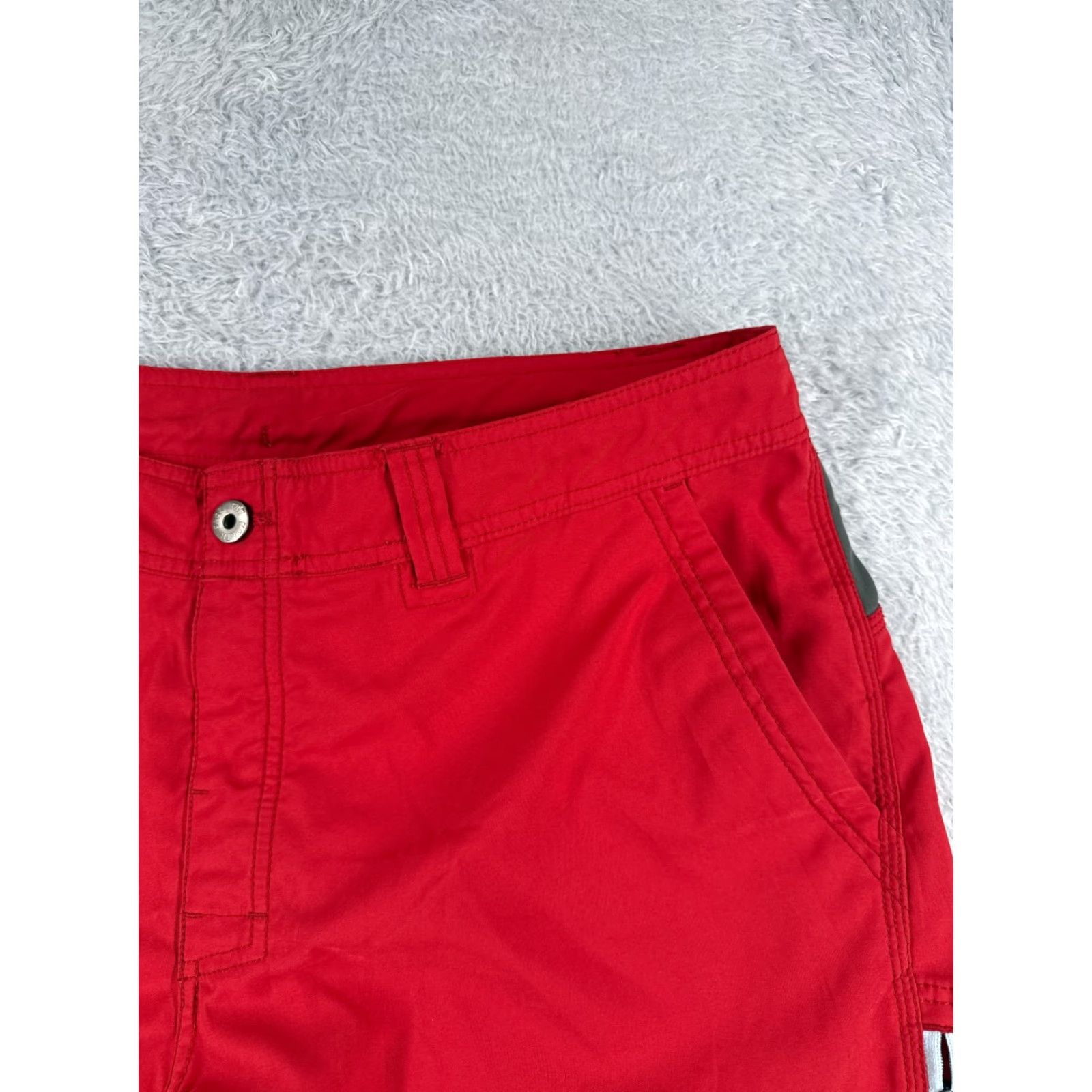 The North Face The North Face Shorts Men 38 Red Zipper Cargo Polyester Hiking Fishing Outdoors Size US 38 / EU 54 - 5 Thumbnail