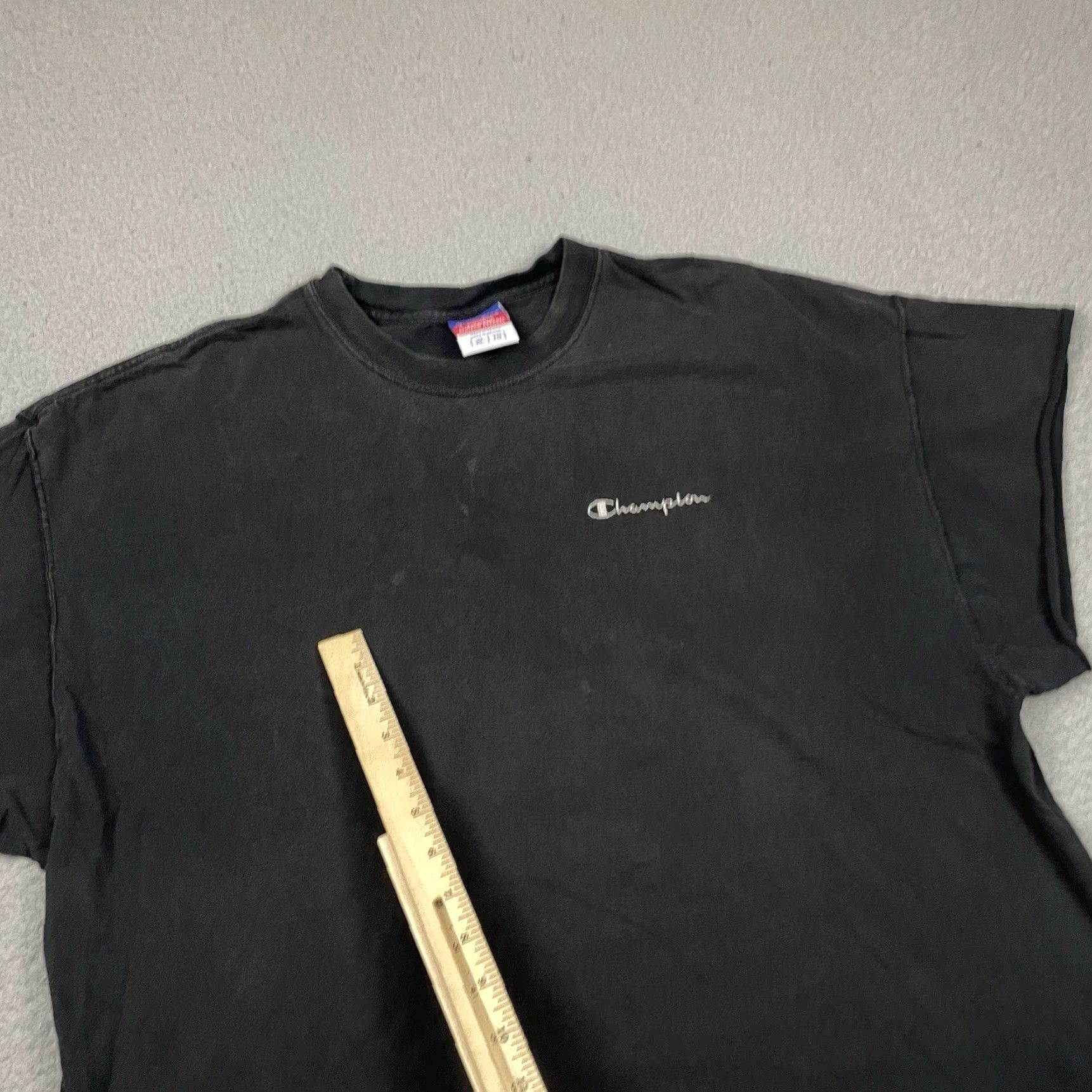 Champion VINTAGE Champion Shirt Womens XL Black Embroidered Distressed Tee Cropped Short Sleeve Round Neck Pullover Casual Ladies/Women Size XL / US 12-14 / IT 48-50 - 6 Thumbnail