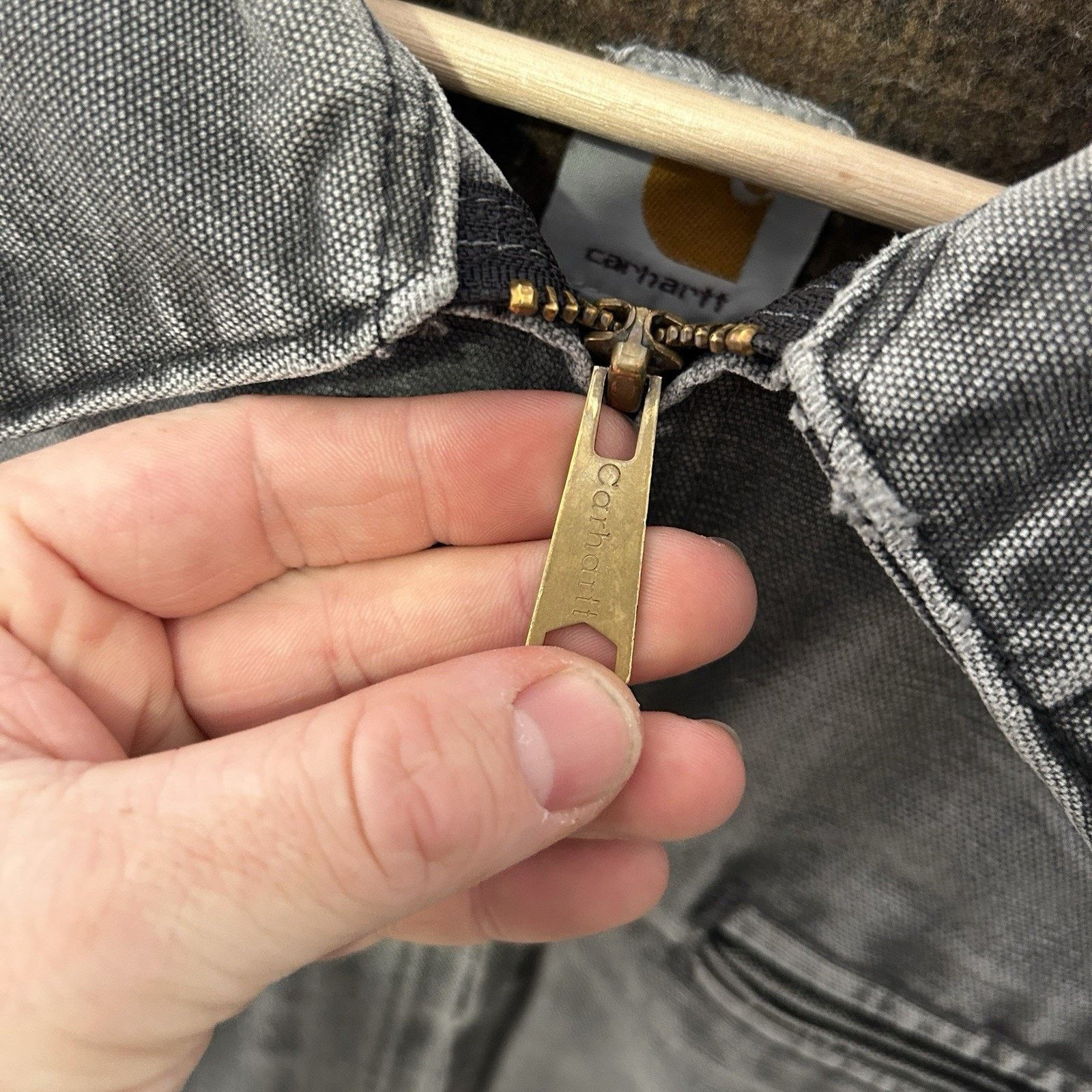 Carhartt Thrashed Vintage Carhartt Detroit Jacket “Gravel” J97 GVL Size US XL / EU 56 / 4 - 17 Thumbnail