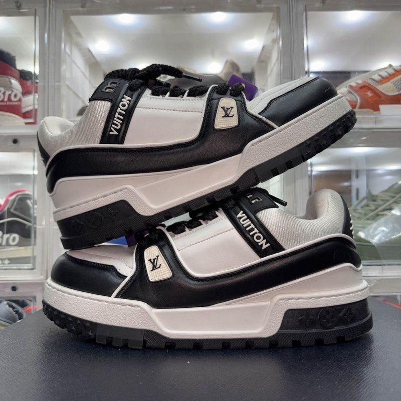 Louis Vuitton Louis Vuitton Trainer Maxi Black and White Sneakers -2508 Size US 10.5 / EU 43-44 - 6 Thumbnail