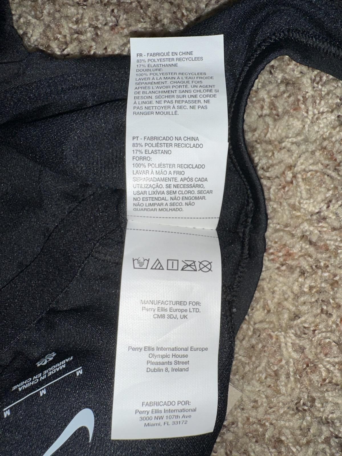 Nike Women's Essential Solid U Back One Piece Swimsuit Size ONE SIZE - 7 Thumbnail