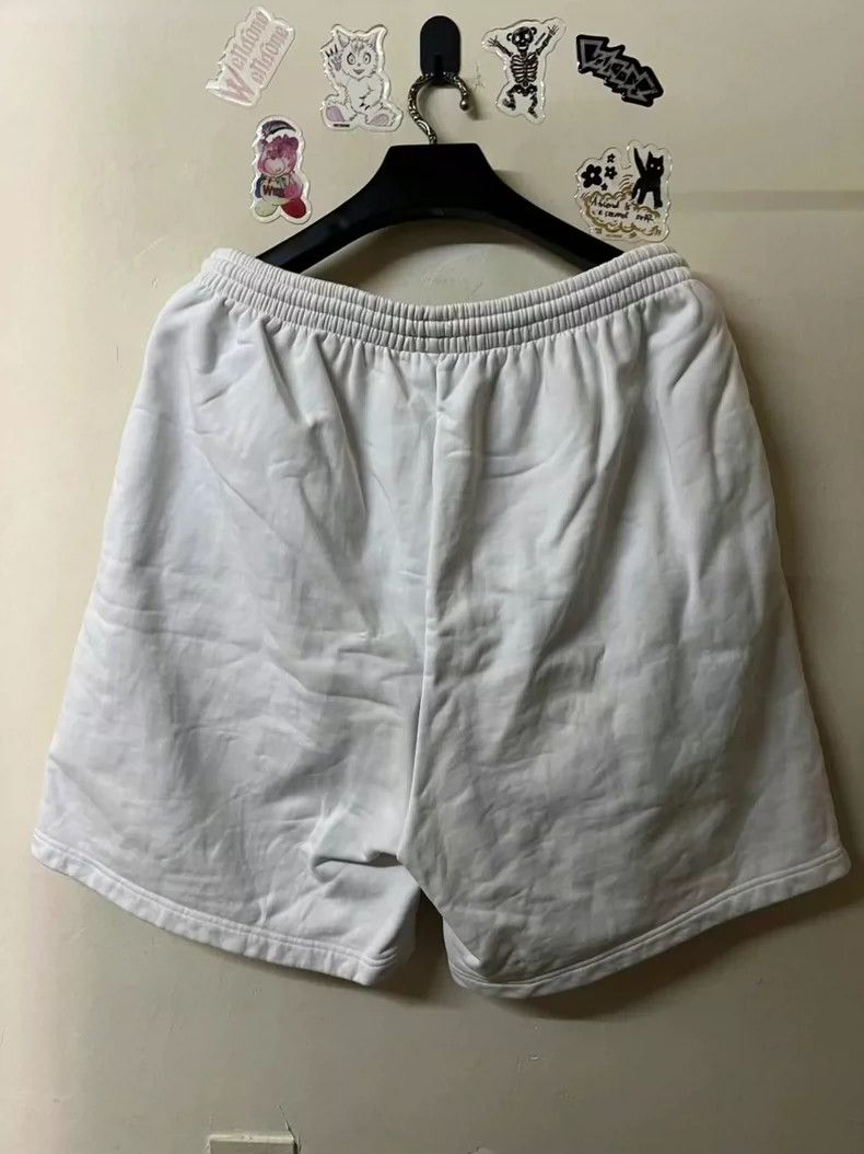 Balenciaga Balenciaga size M Embroidered Small Logo Short Pants Size Size US 27 - 2 Thumbnail