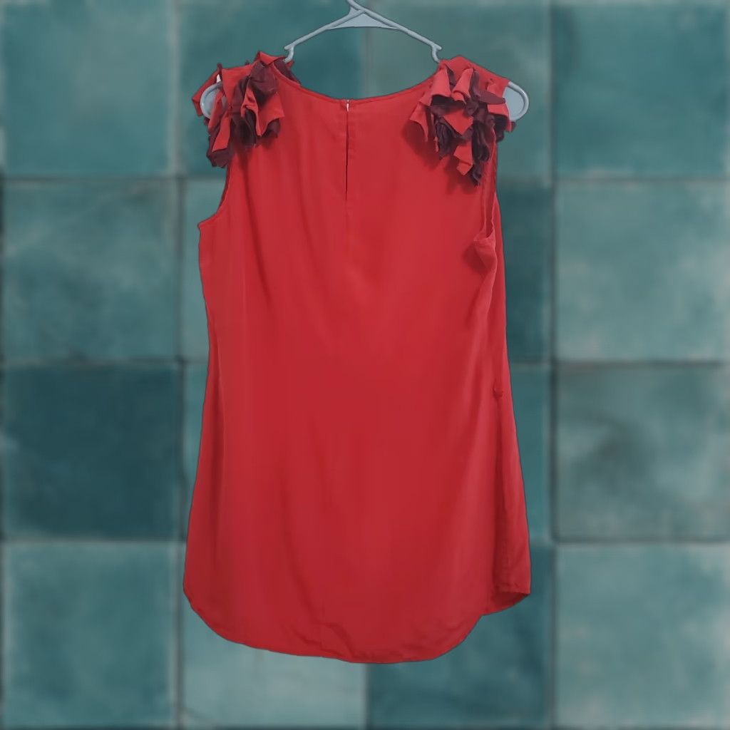 Trina Turk VINTAGE Trina Turk Blouse Shirt Women 8 Red Sleeveless Silk Ruffle Shoulder Tunic Size M / US 6-8 / IT 42-44 - 1 Thumbnail