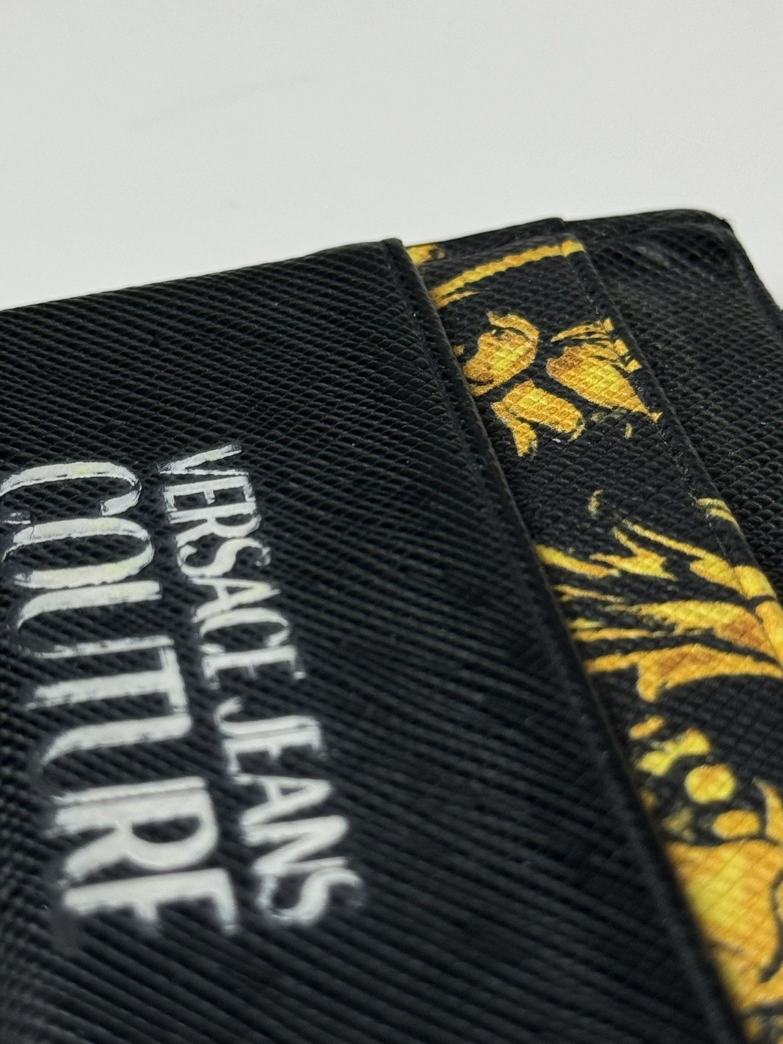 Versace Jeans Couture baroque-print textured cardholder Size ONE SIZE - 2 Thumbnail