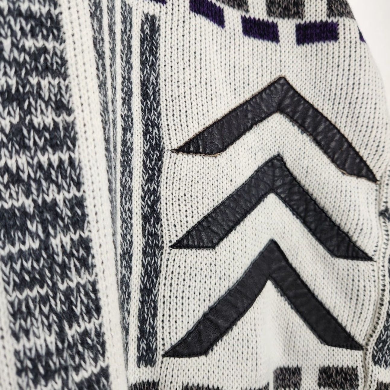 Vintage VINTAGE K. Cosa Sweater Art Abstract Leather Italian Grunge Boxy VTG 80s 90s Size US M / EU 48-50 / 2 - 3 Thumbnail