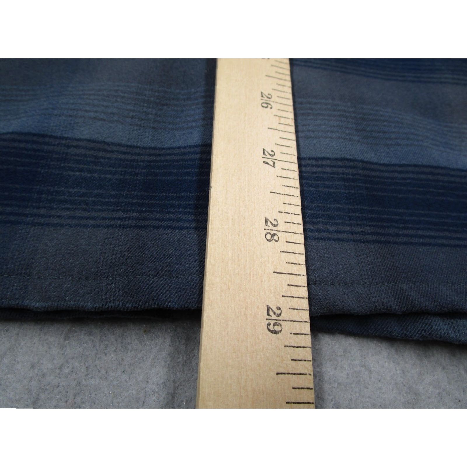 Lululemon Lululemon Shirt Men Large Blue Gray Plaid Button-Down Long Sleeve Casual Workwear Size US L / EU 52-54 / 3 - 5 Thumbnail