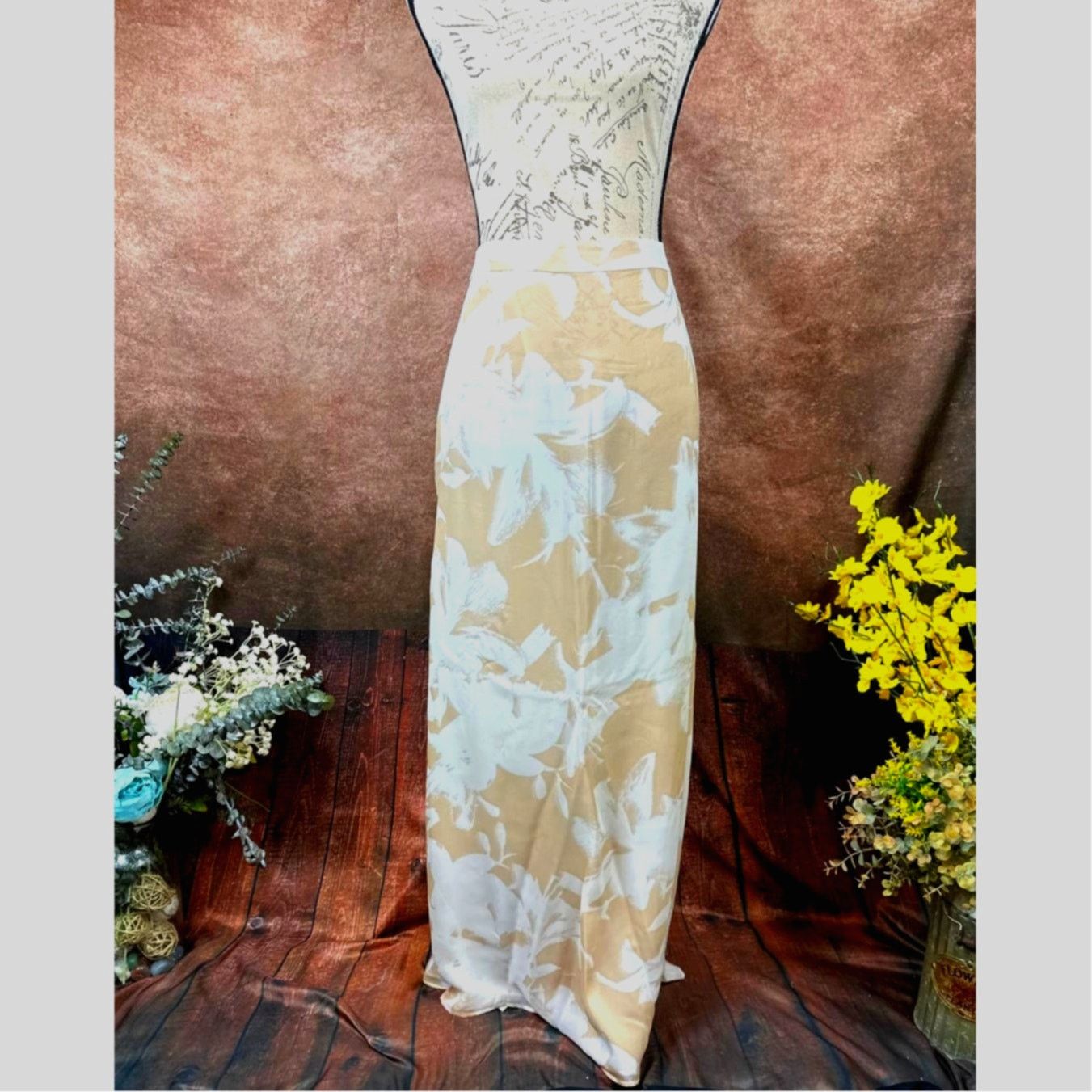 Other Socapri 100% Silk Maxi Skirt Brown Floral 46 Italian (10 us) Size 30" / US 8 / IT 44 - 9 Thumbnail