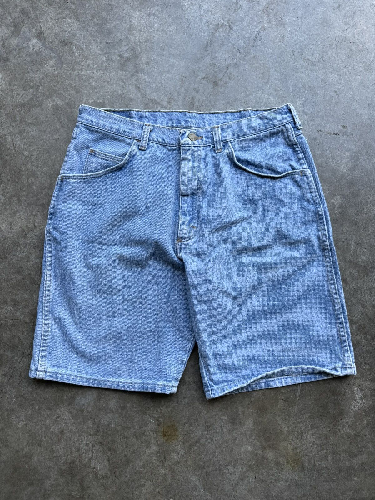 Wrangler Vintage 90’s/00’s Wrangler Light Denim Jean Shorts Size US 32 / EU 48 - 1 Thumbnail