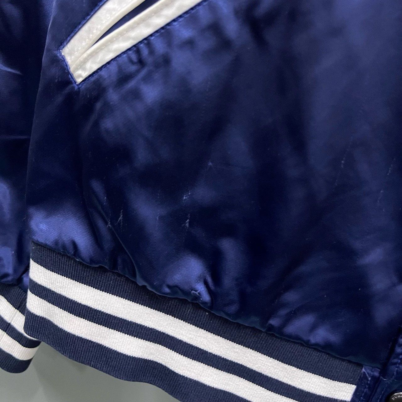 Burberry burberry blue silk long sleeve jacket Size US L / EU 52-54 / 3 - 3 Thumbnail