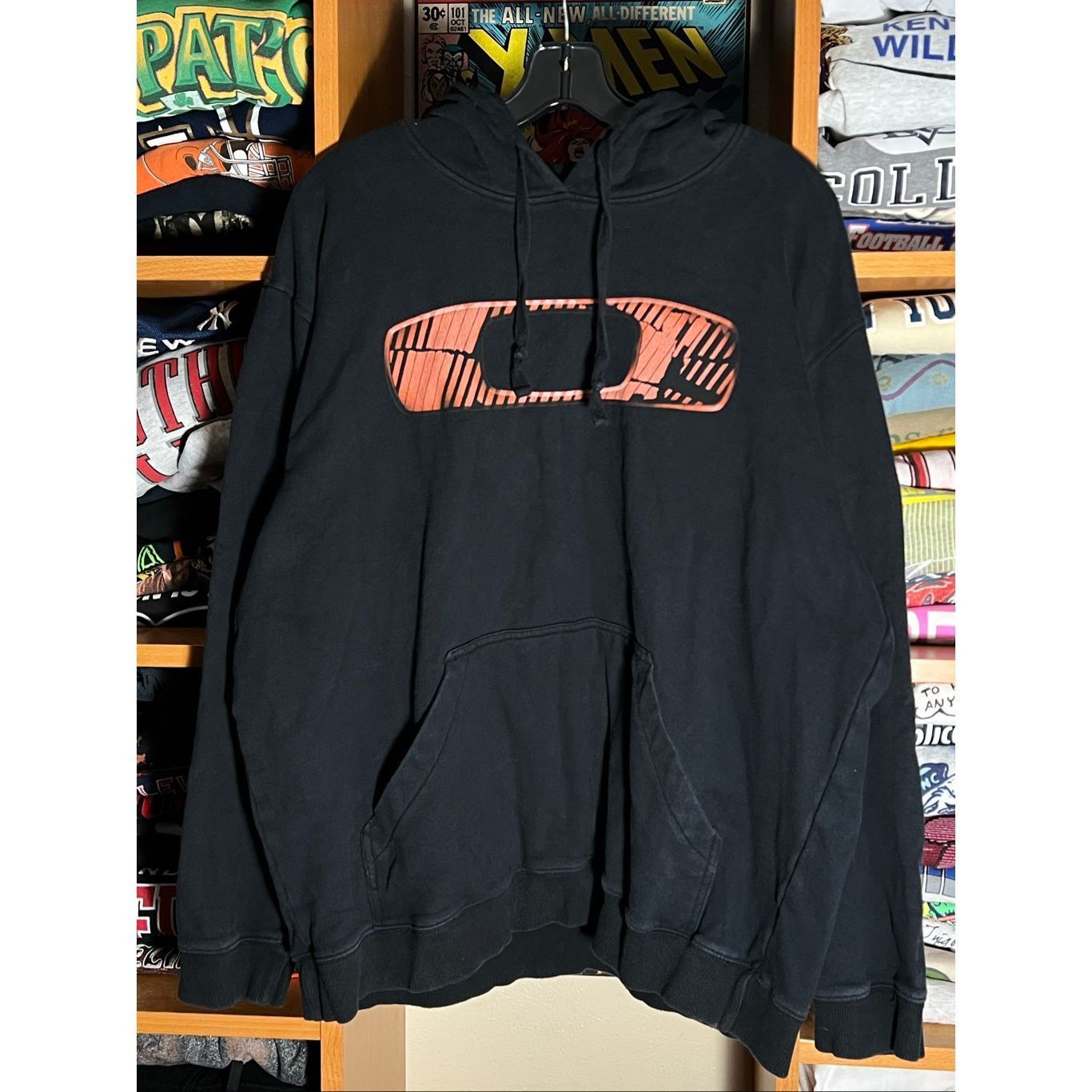 Oakley Vintage Y2K Oakley Logo Pullover Hoodie Size US XL / EU 56 / 4 - 1 Thumbnail