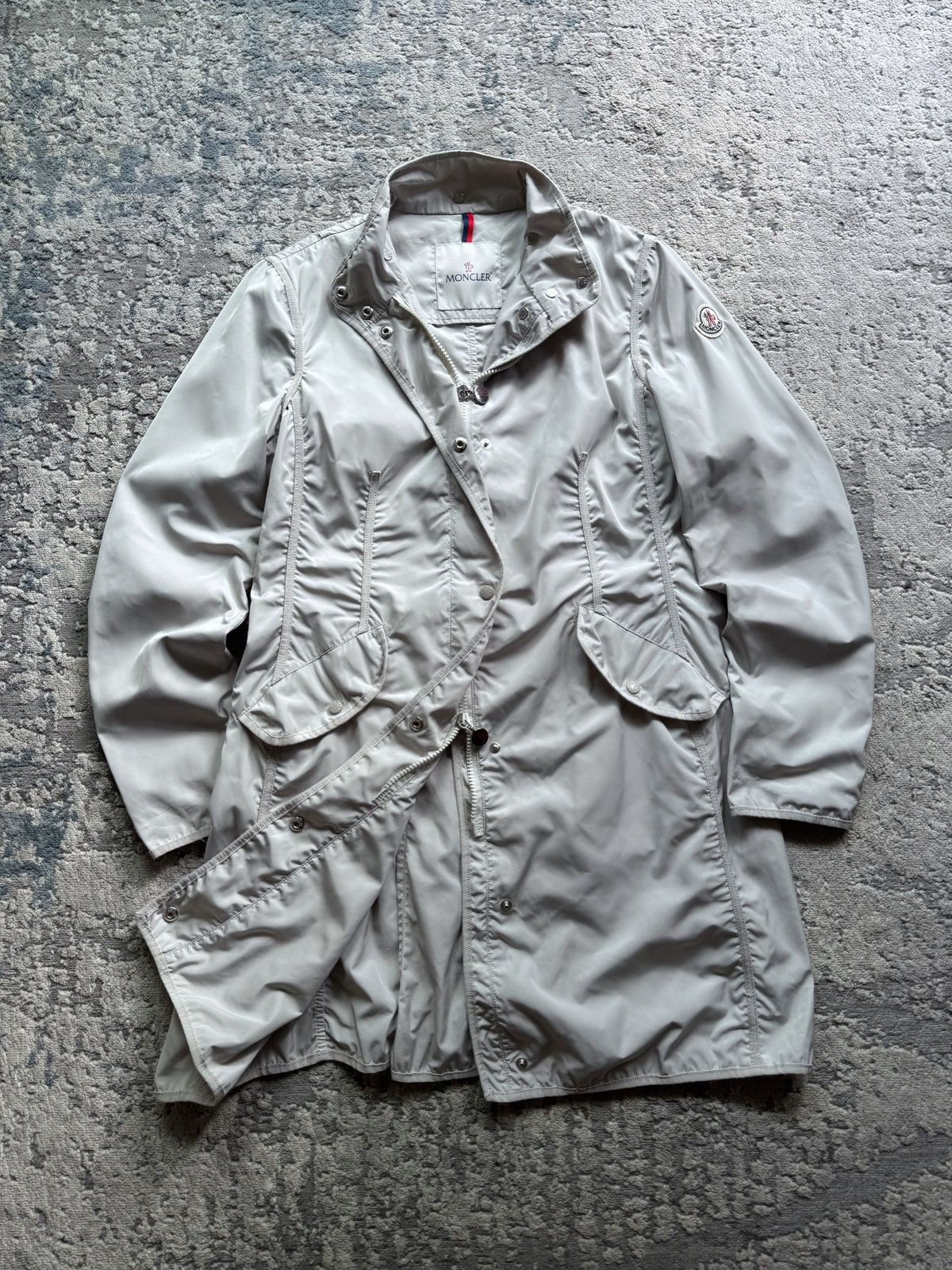 Moncler Moncler Argelia Nylon Jacket Size 2 Made In Armenia Size XS / US 0-2 / IT 36-38 - 2 Thumbnail
