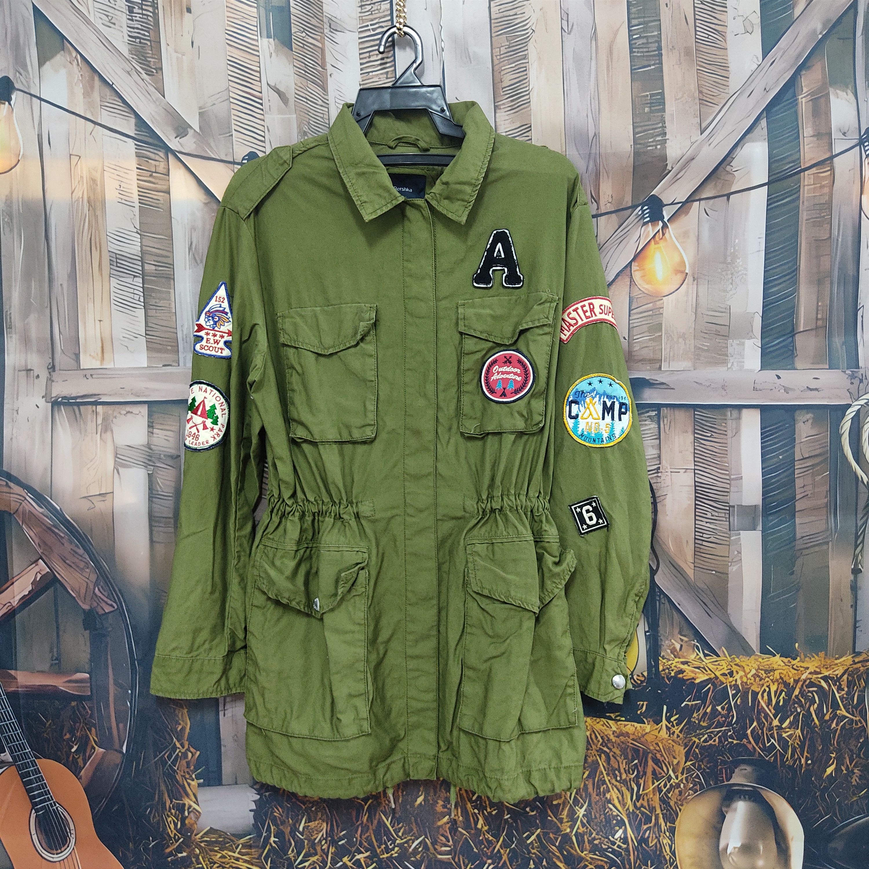 Bershka × Japanese Brand BERSHKA CAMP 5 Mountas Patched Utility Parka Jacket Size L / US 10 / IT 46 - 1 Thumbnail