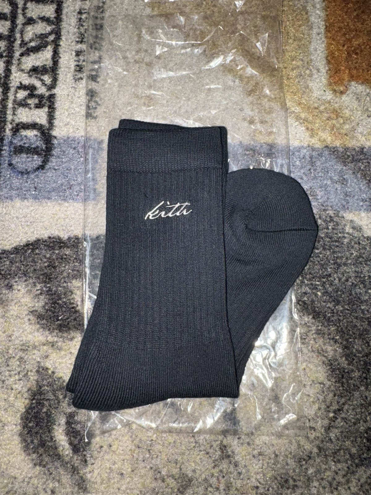Kith Lisa for Kith Autograph Classic Crew Socks Size ONE SIZE - 1 Thumbnail