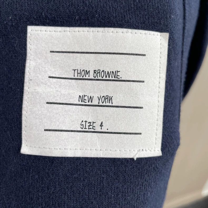 Thom Browne Thom Browne Classic four-striped sweatshirt 2503-Nextarrow Size US XL / EU 56 / 4 - 4 Thumbnail