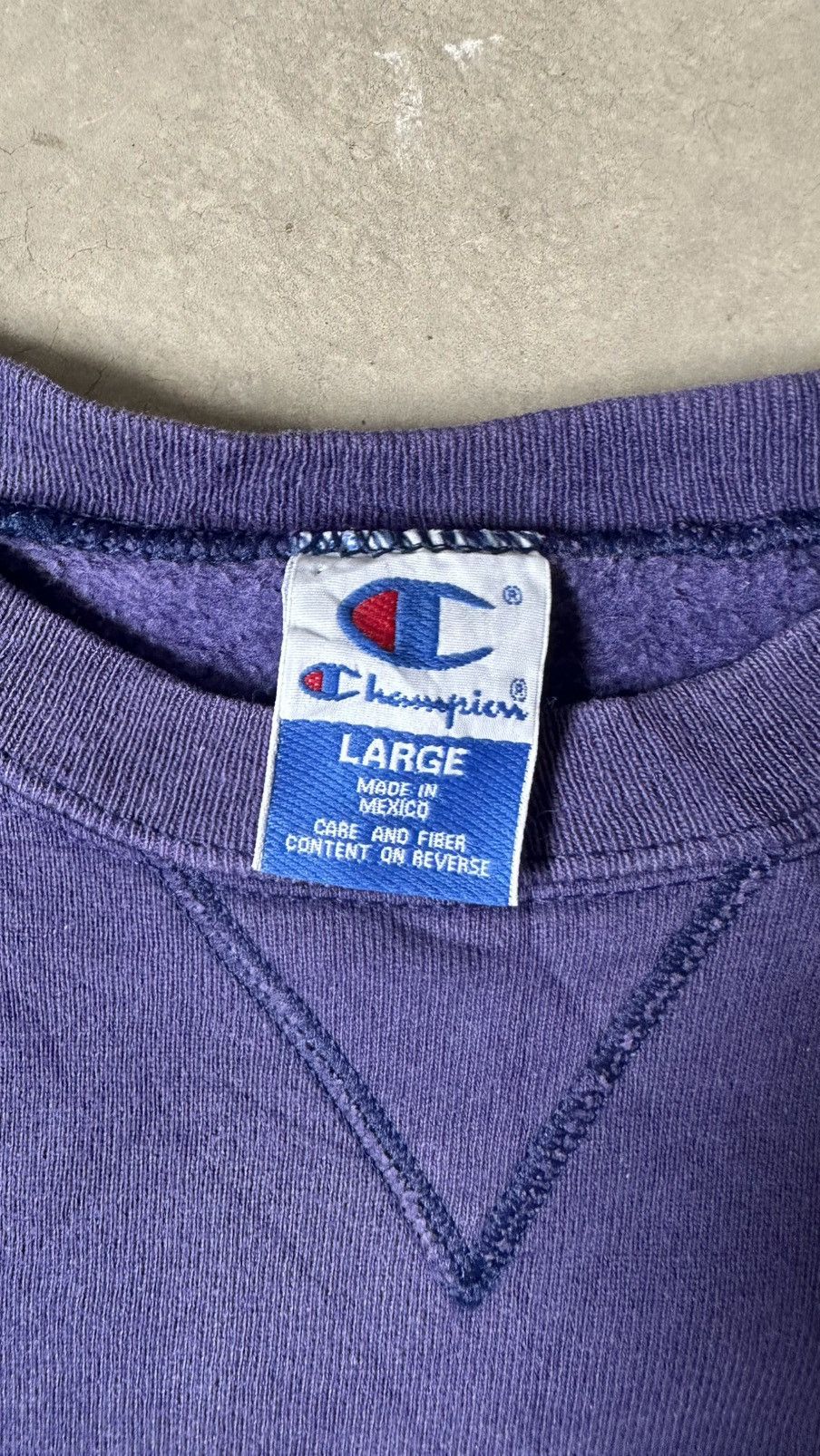 Champion VINTAGE CHAMPION SWEATSHIRT WELL FADED Size US L / EU 52-54 / 3 - 6 Thumbnail