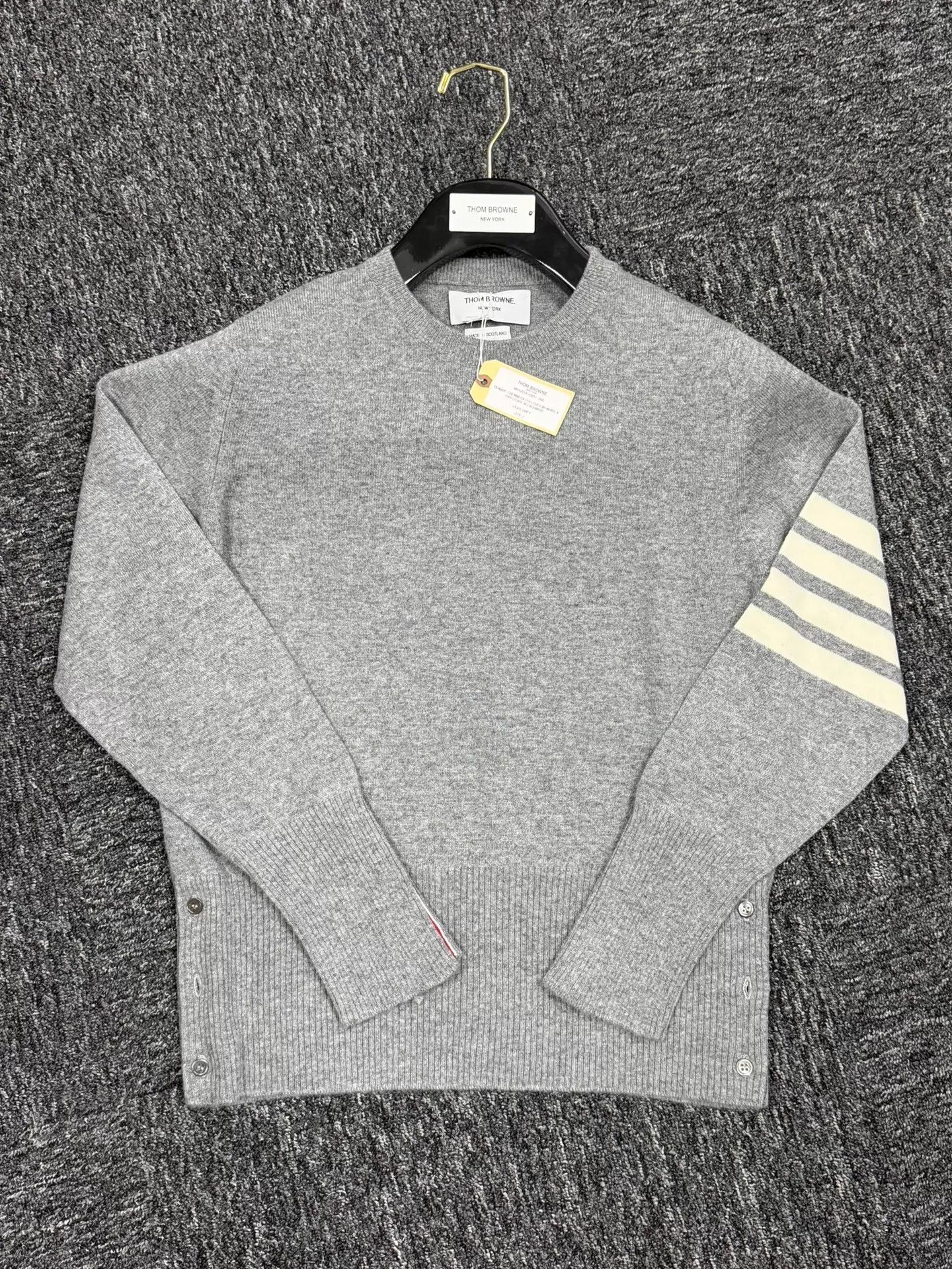 Thom Browne TB 4-Bar Cashmere Sweater Light Gray Size 2 Size US M / EU 48-50 / 2 - 3 Thumbnail