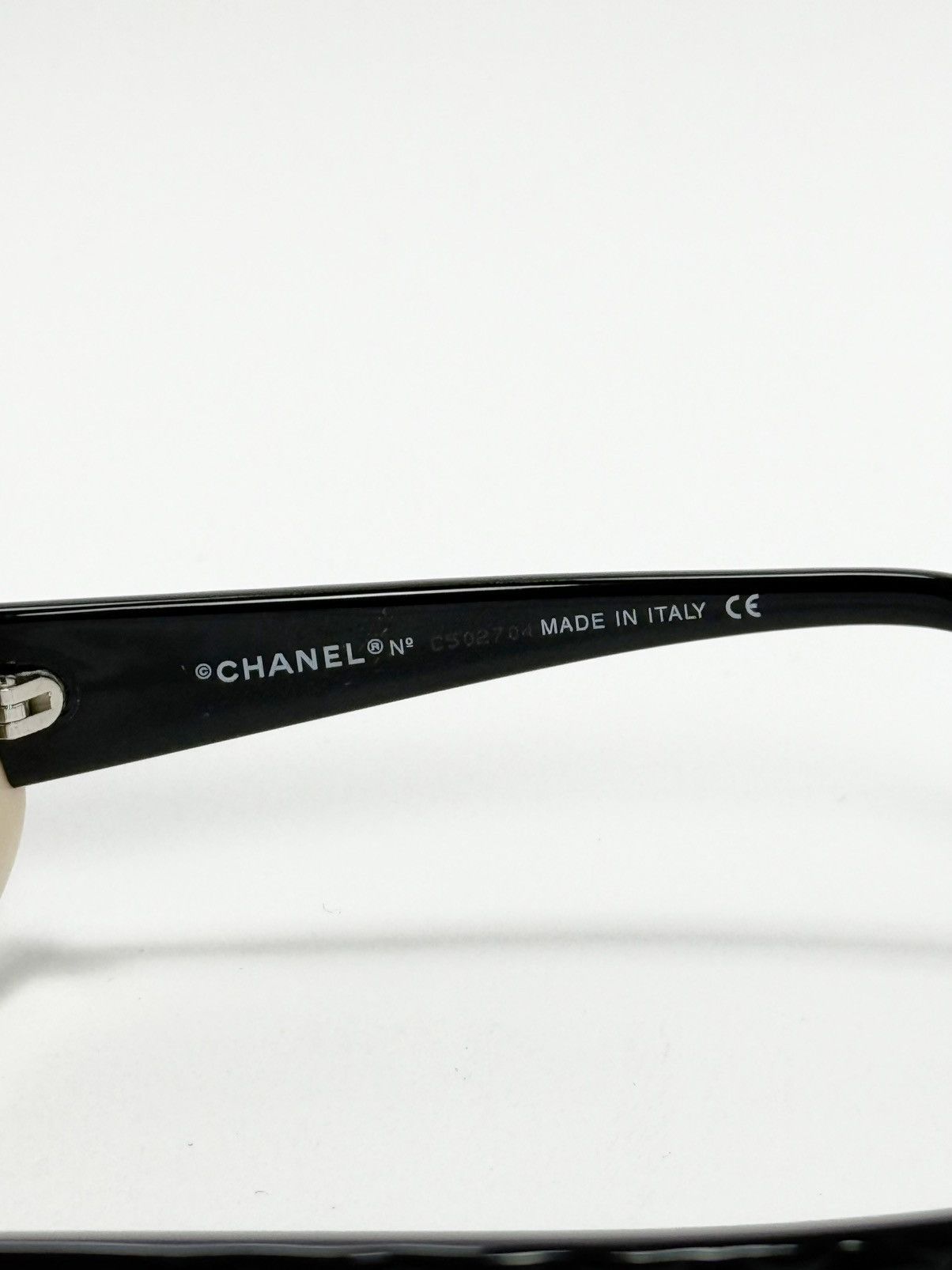 Chanel RARE VINTAGE CHANEL SUNGLASSES Size ONE SIZE - 6 Thumbnail
