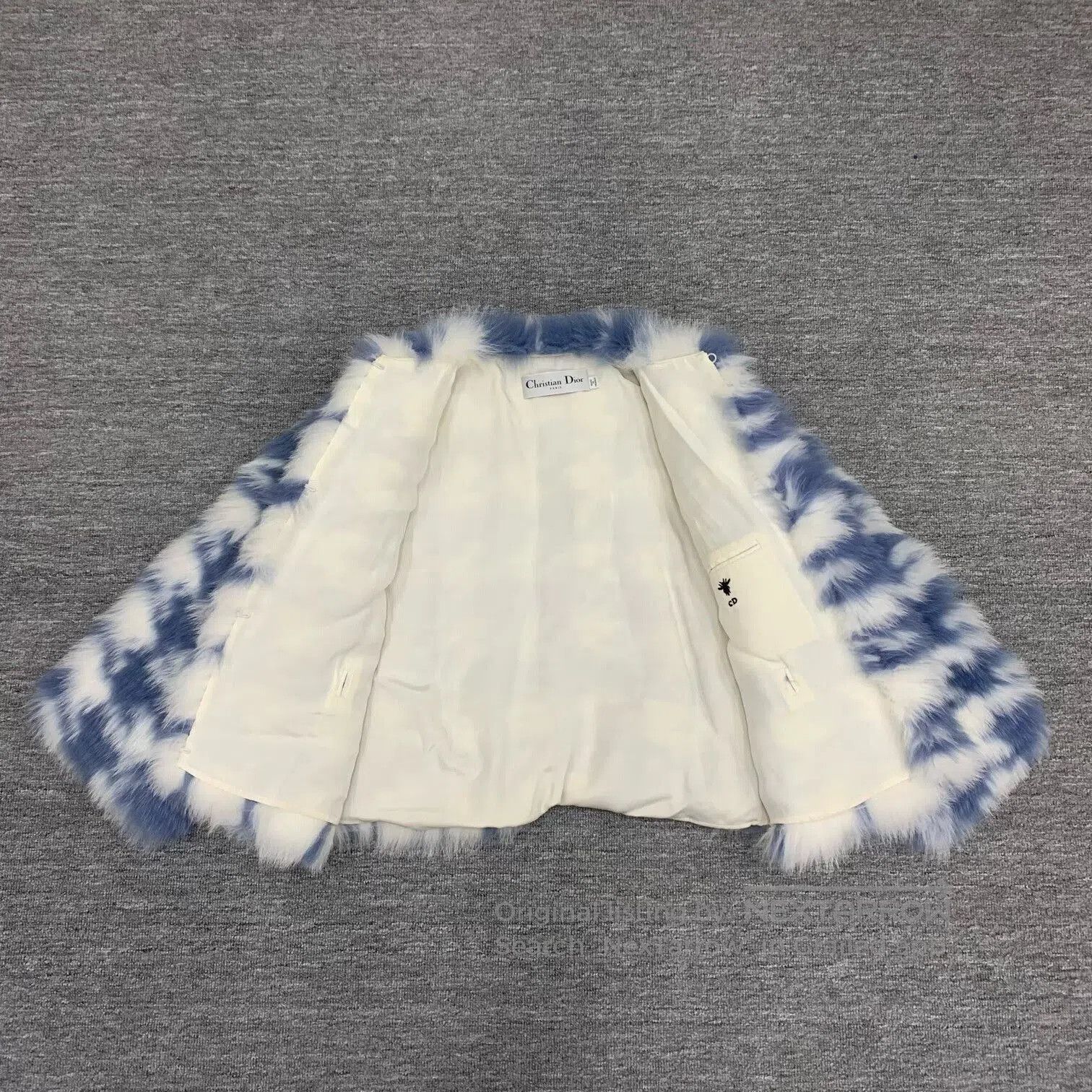 Dior dior dyed fox fur coat, size 34. Size XS / US 0-2 / IT 36-38 - 8 Thumbnail