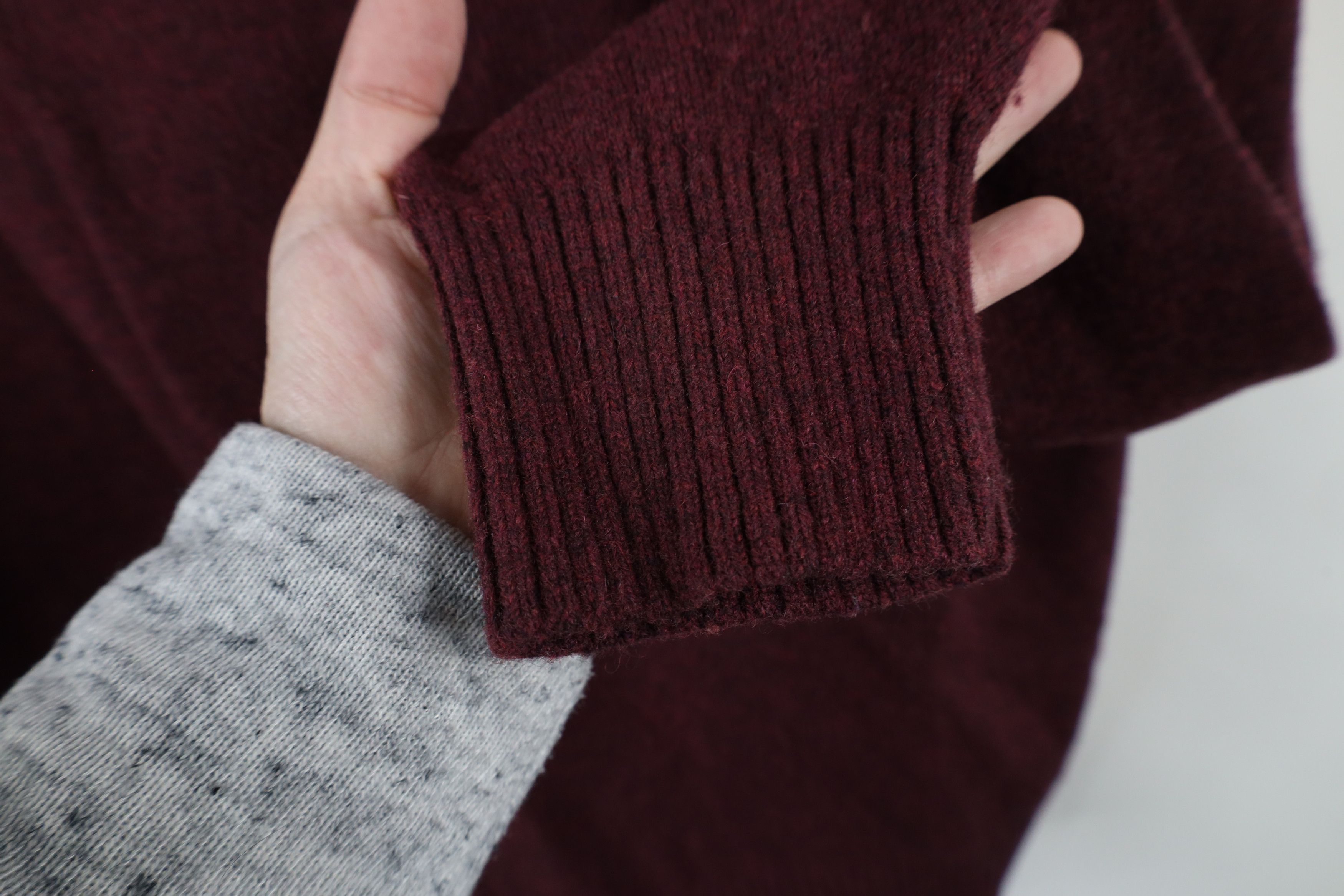 L.L. Bean × Vintage Vintage 90s LL Bean Lambswool Blend Knit V-Neck Sweater Red Size US L / EU 52-54 / 3 - 8 Thumbnail