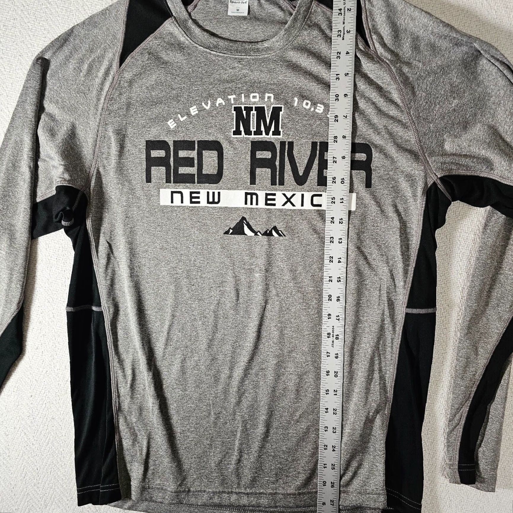 Vintage VINTAGE? actually not vintage. Sport-Tek Shirt Long Sleeve Crew Neck Graphic Tee Men Large Gray with Red River New Mexico NM Sports Theme Size US L / EU 52-54 / 3 - 4 Thumbnail