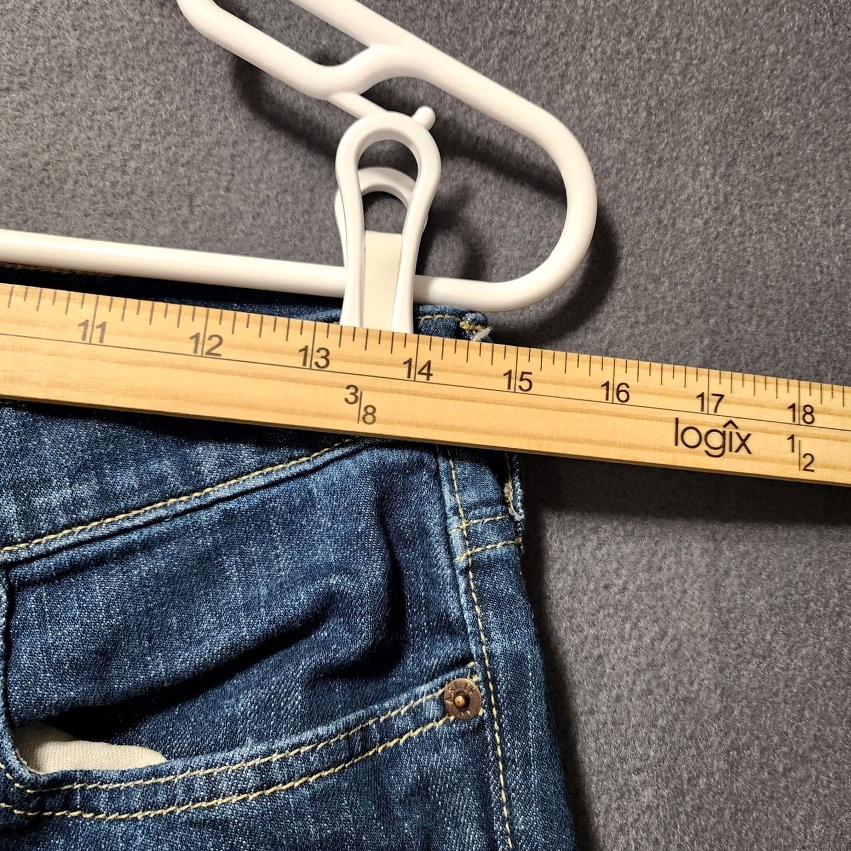 Abercrombie & Fitch Abercrombie & Fitch Jeans Mens 29x29 Blue Skinny Stretch Tagged 30x30 Denim Cotton Blend 5-Pocket Zip Closure Mens Jeans Size US 29 - 5 Thumbnail