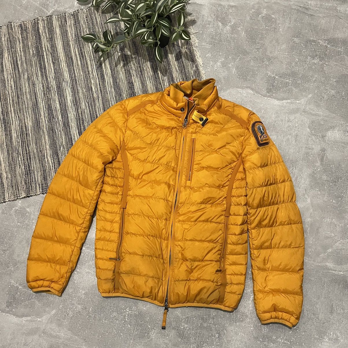 Outdoor Style Go Out! Parajumpers puffer PJS down jacket ARCTERYX SKI