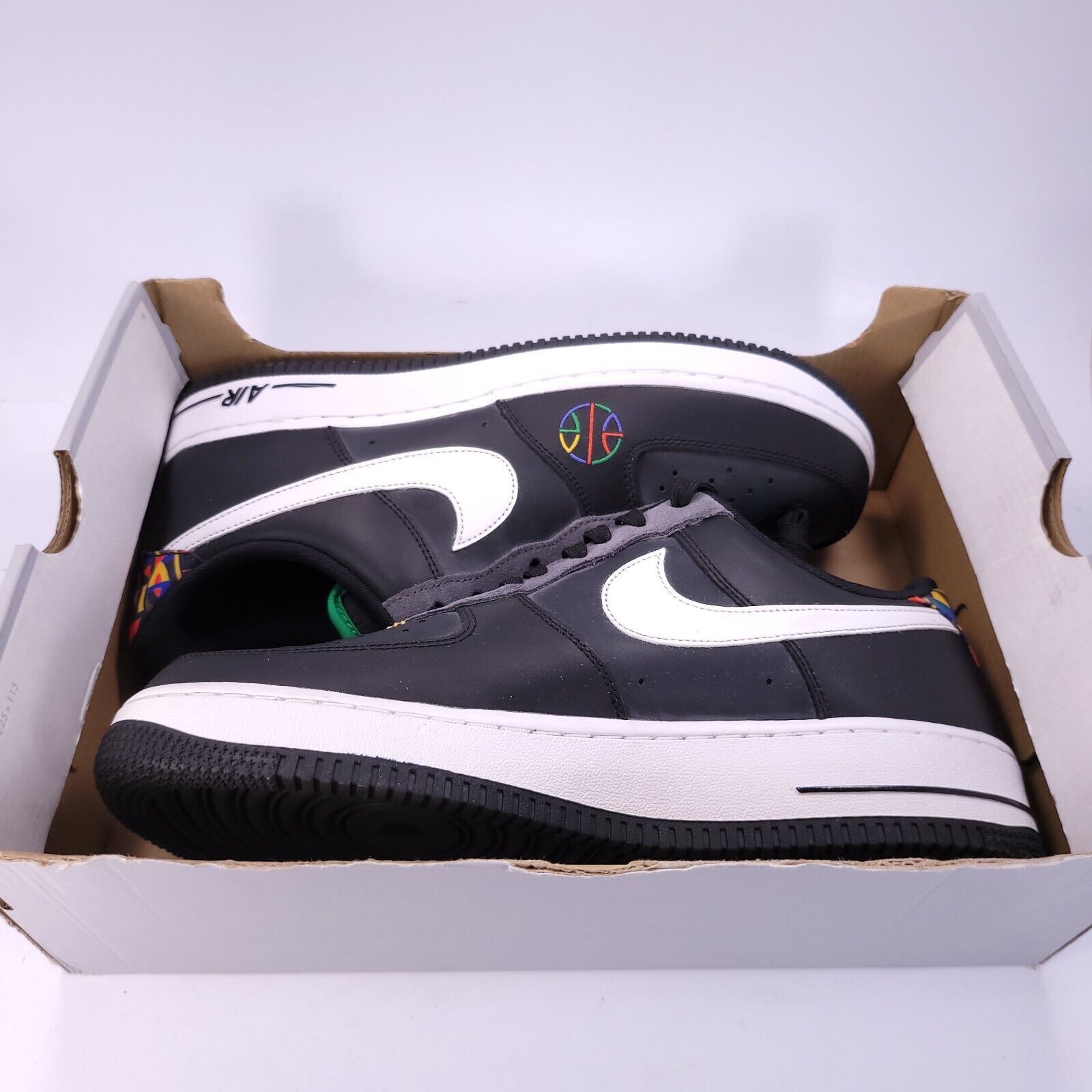 Nike Nike Air Force 1 '07 LV8 Shoe Womens Size 10.5 DC1483-001 Size US 10.5 / IT 40.5 - 10 Thumbnail