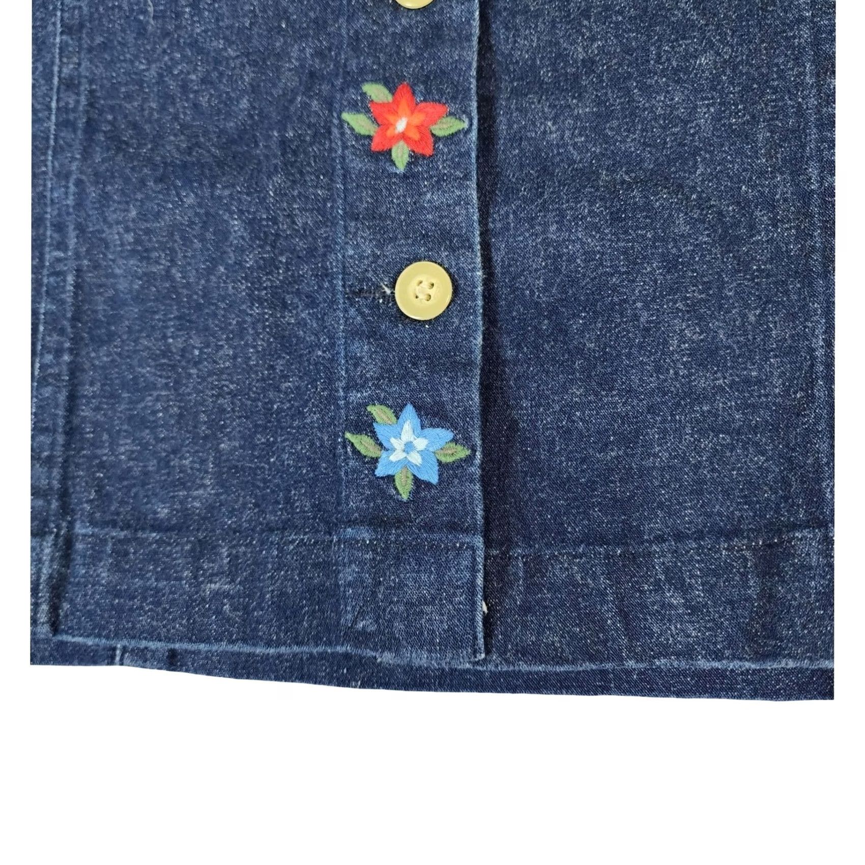 Denime VINTAGE Cervelle Denim Vest Womens Floral Embroidered Button Medium L Blue 90s Size L / US 10 / IT 46 - 3 Thumbnail