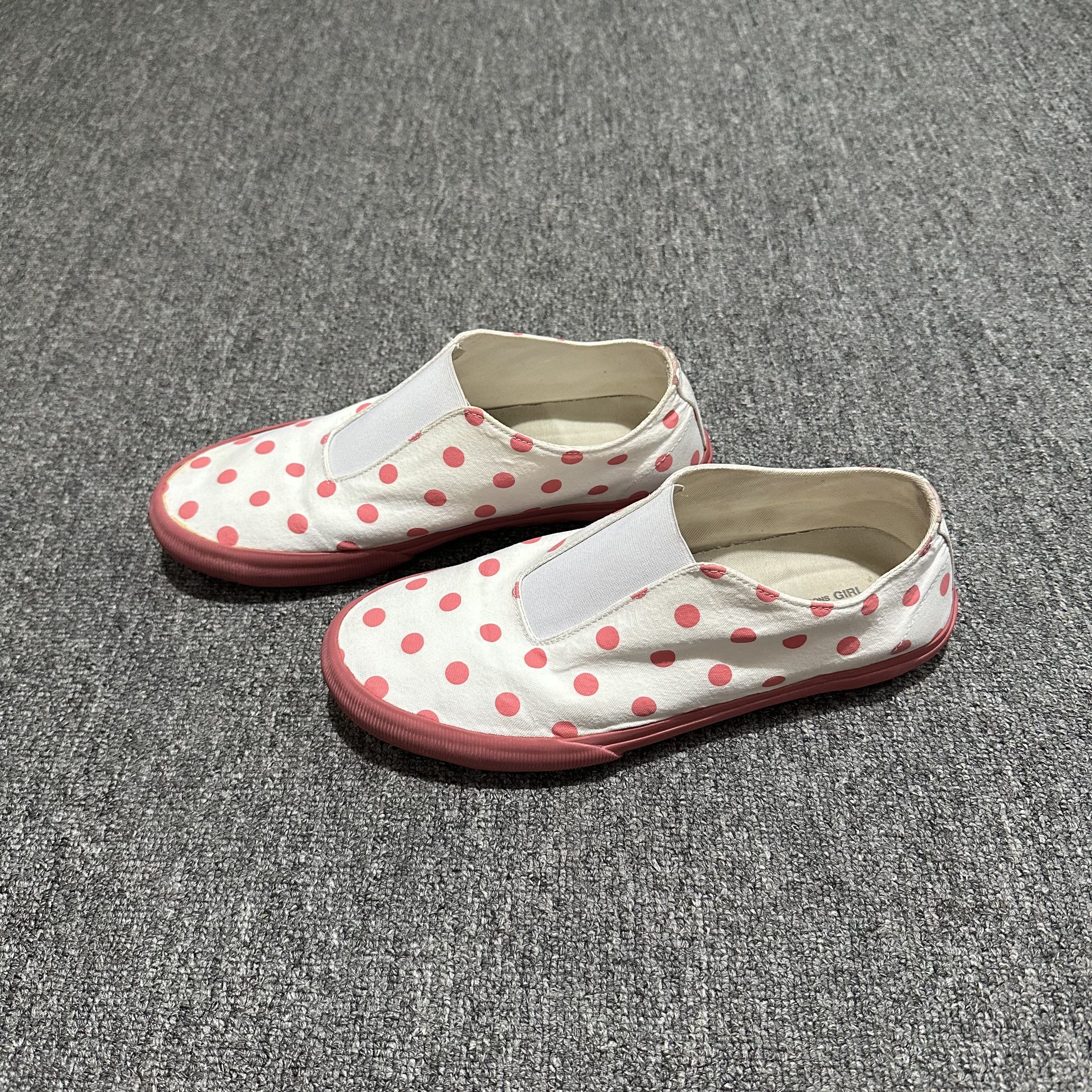 Comme des Garcons Girl Comme Des Garcons Girl Polcadot Sneakers Shoes Size US 7 / IT 37 - 2 Thumbnail