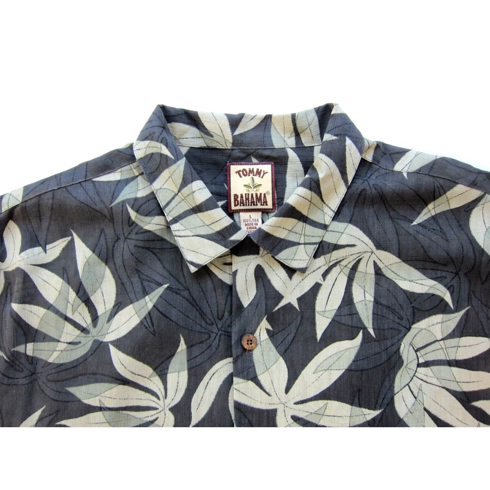 Tommy Bahama Tommy Bahama Shirt Mens Hawaiian Short Sleeve 100% Silk Gray Green Floral Large Size US L / EU 52-54 / 3 - 3 Thumbnail