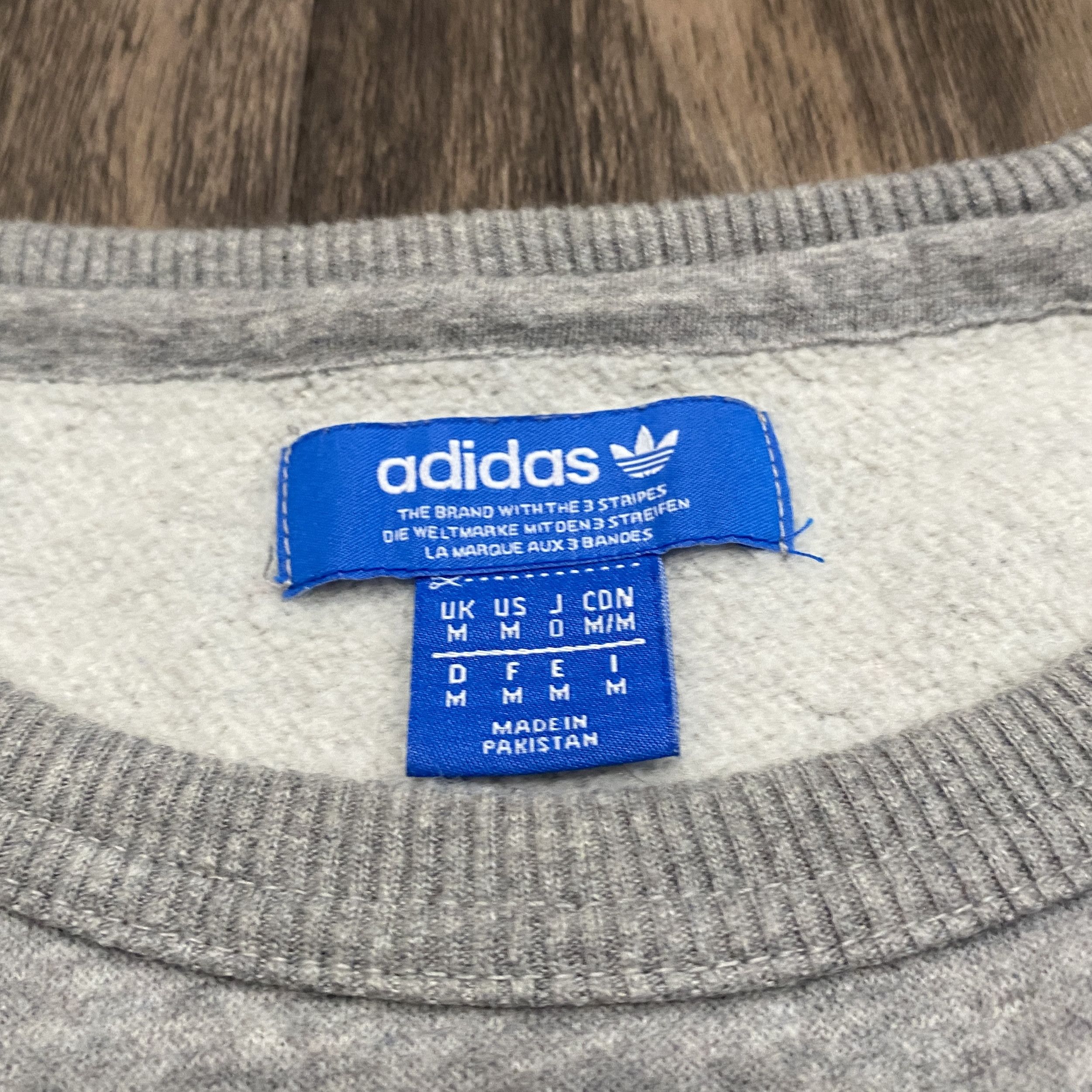 Adidas Adidas Big Logo Grey Crewneck Sweater - Size M Size US M / EU 48-50 / 2 - 3 Thumbnail