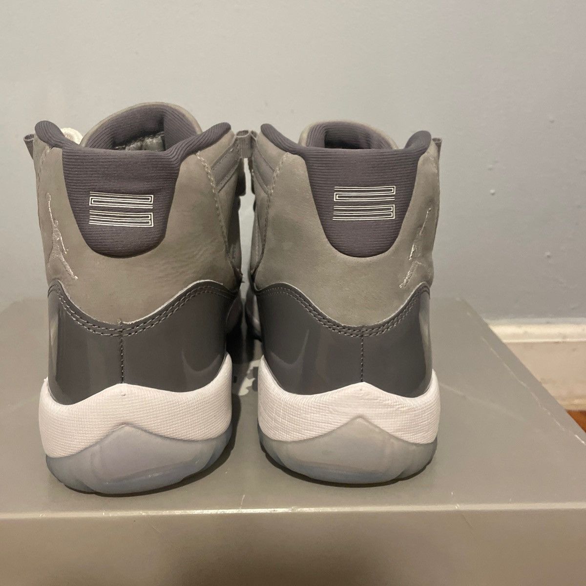 Jordan Brand Jordan cool greys size 10 Size US 10 / EU 43 - 4 Thumbnail