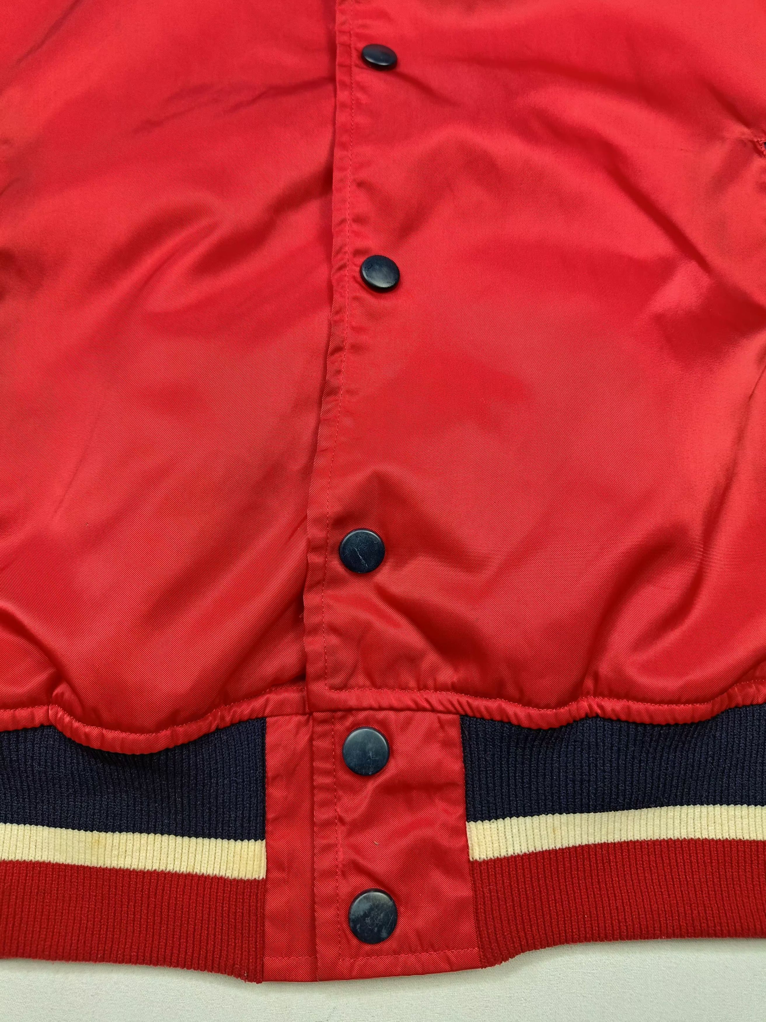 Descente Vintage 80s DESCENTE 'BOMBERS' Back Spell Out Size US L / EU 52-54 / 3 - 8 Thumbnail