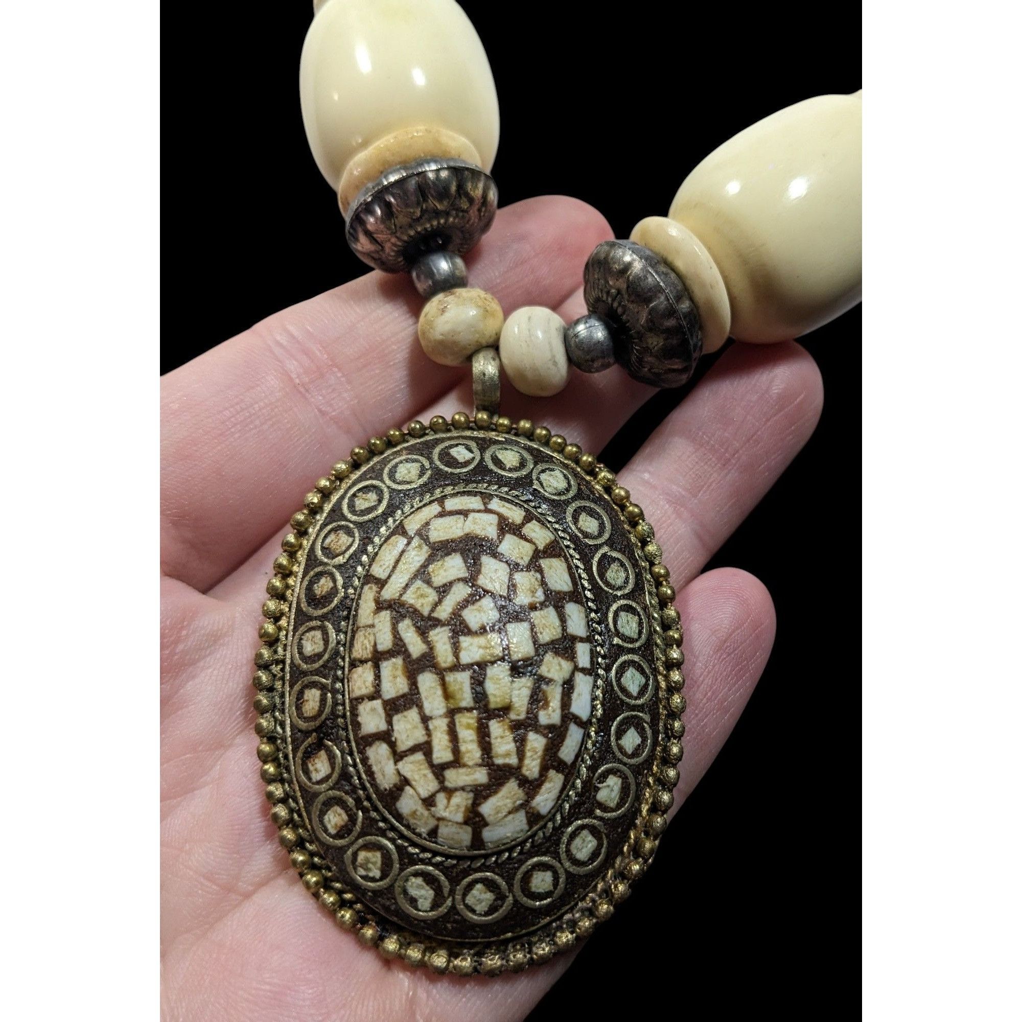 Other Vintage Bohemian Varved Cow Bone And Metal Necklace Size ONE SIZE - 3 Thumbnail