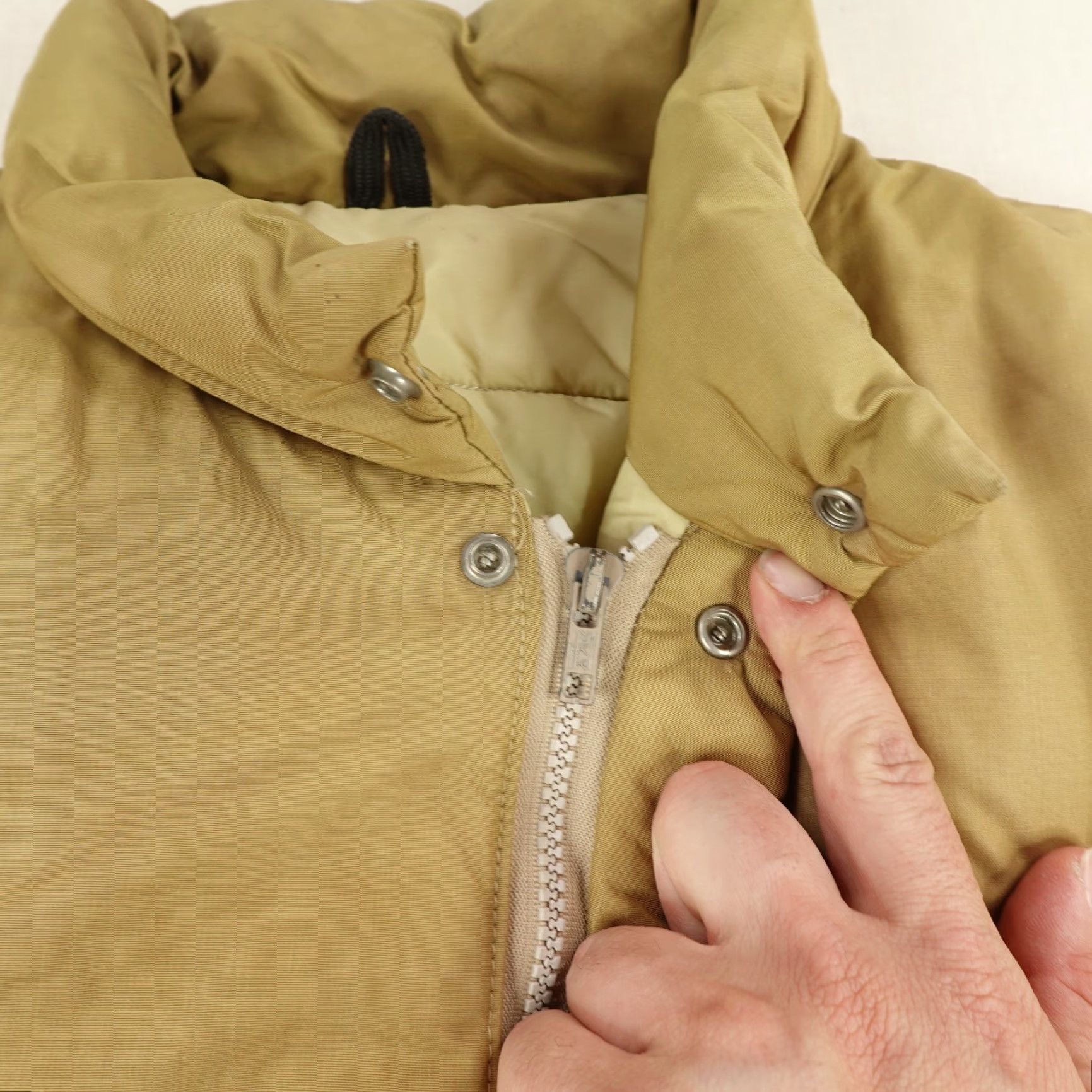 Vintage VINTAGE Woolrich Jacket Mens Large Beige Quilted Puffer Western Coat Insulated Size US L / EU 52-54 / 3 - 6 Thumbnail