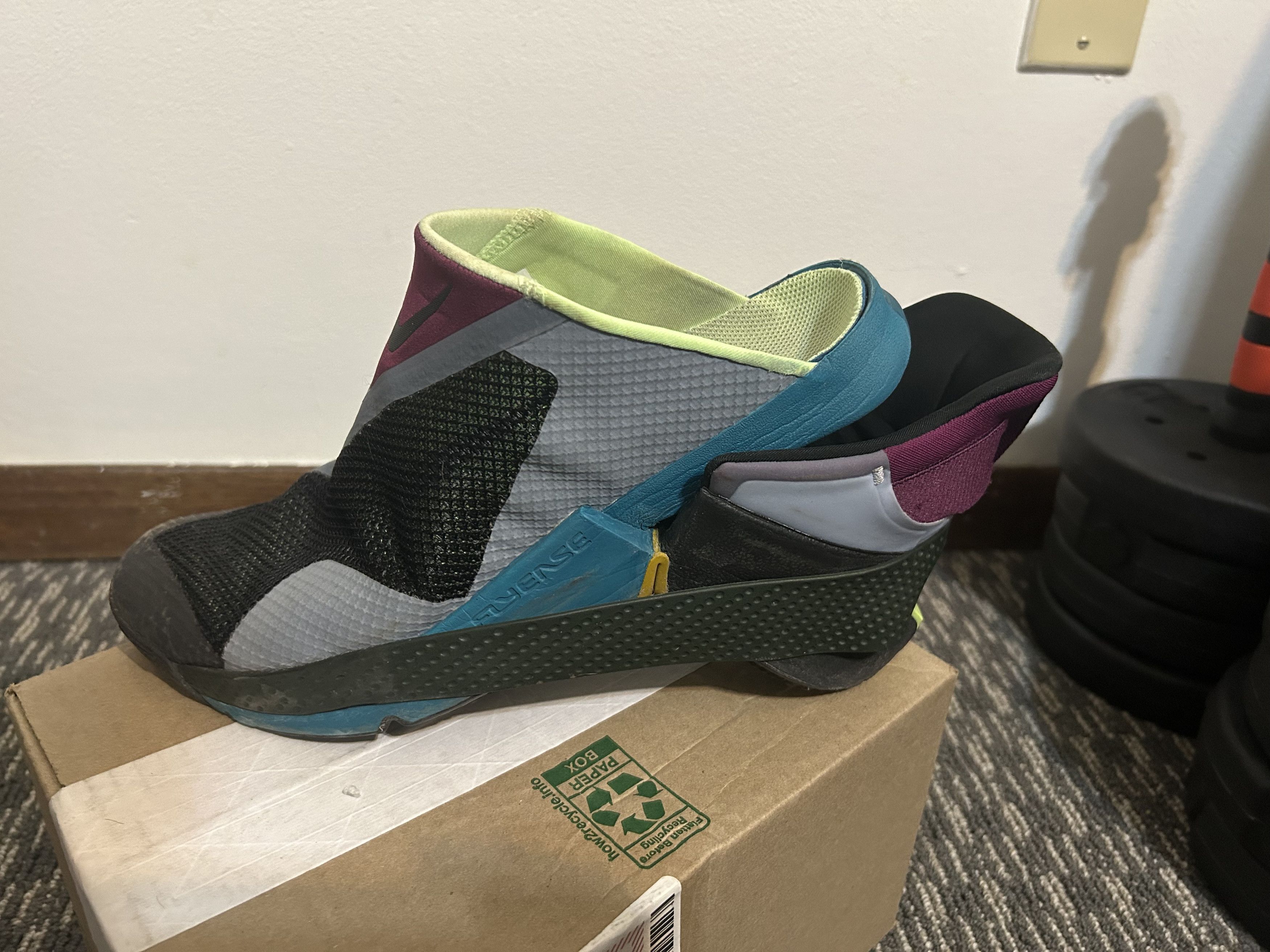 Nike Nike Go FlyEase Black Lime Glow Size US 10 / EU 43 - 3 Thumbnail