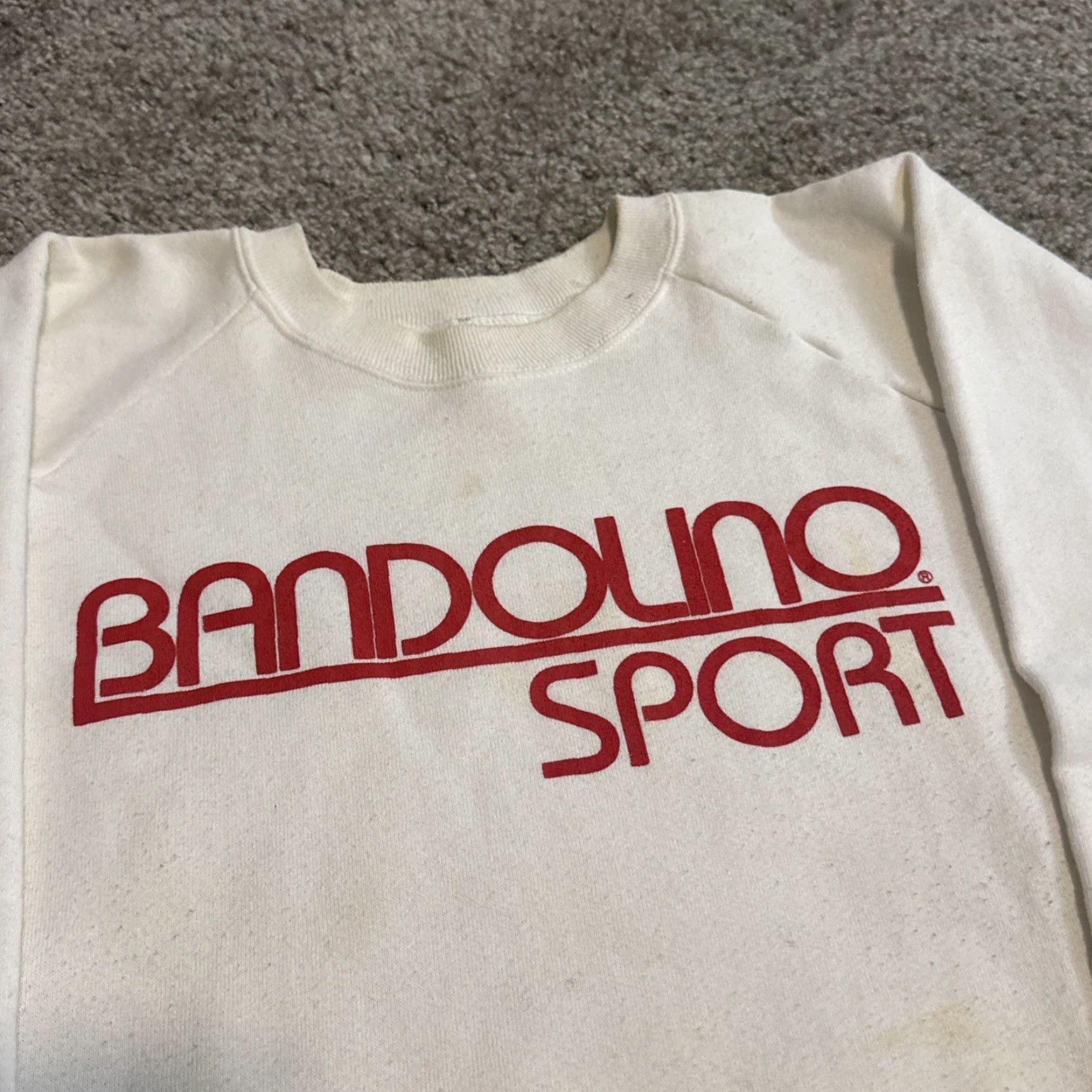 Fruit Of The Loom VINTAGE Bandolino Sport Sweatshirt White Red XL Men Pullover Crewneck Sports 1980s Size US XL / EU 56 / 4 - 3 Thumbnail