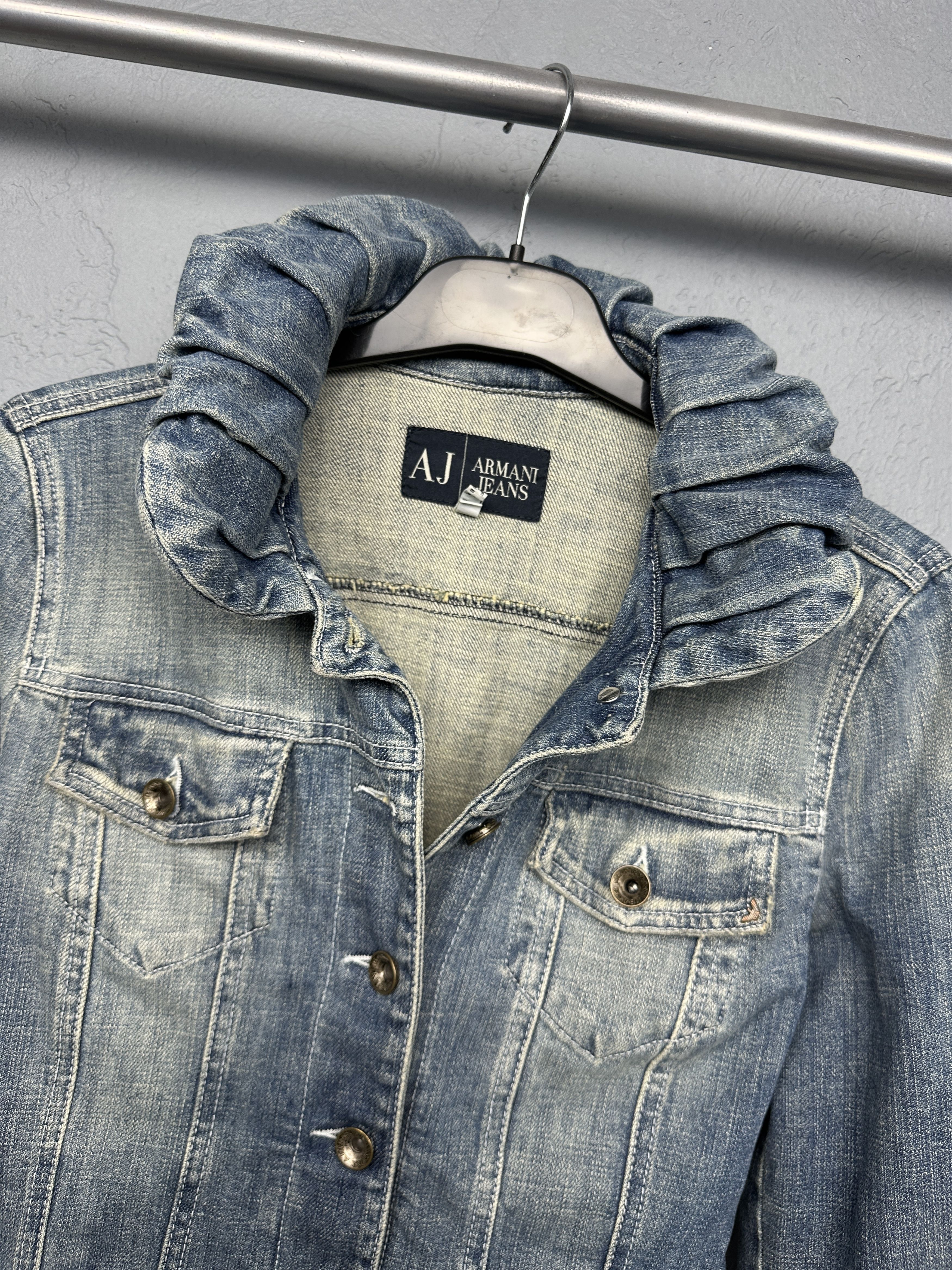 Armani Armani Jeans Vintage Womens Denim Jacket Size M / US 6-8 / IT 42-44 - 2 Thumbnail