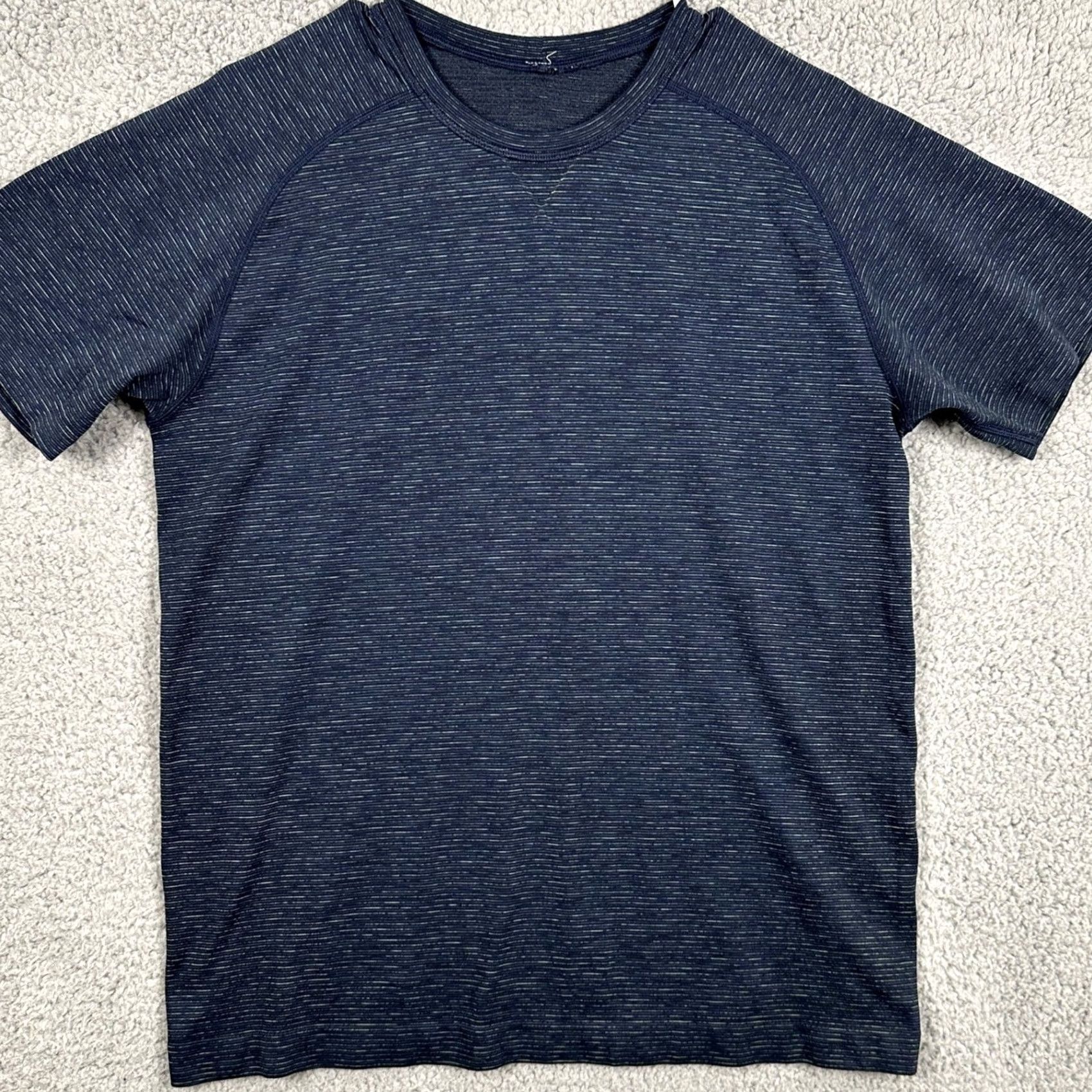 Lululemon Lululemon T-Shirt Tee Mens Medium Blue Neon Green Stripe Workout Logo Short Sleeve Crew Neck Athletic Breathable Size US M / EU 48-50 / 2 - 3 Thumbnail