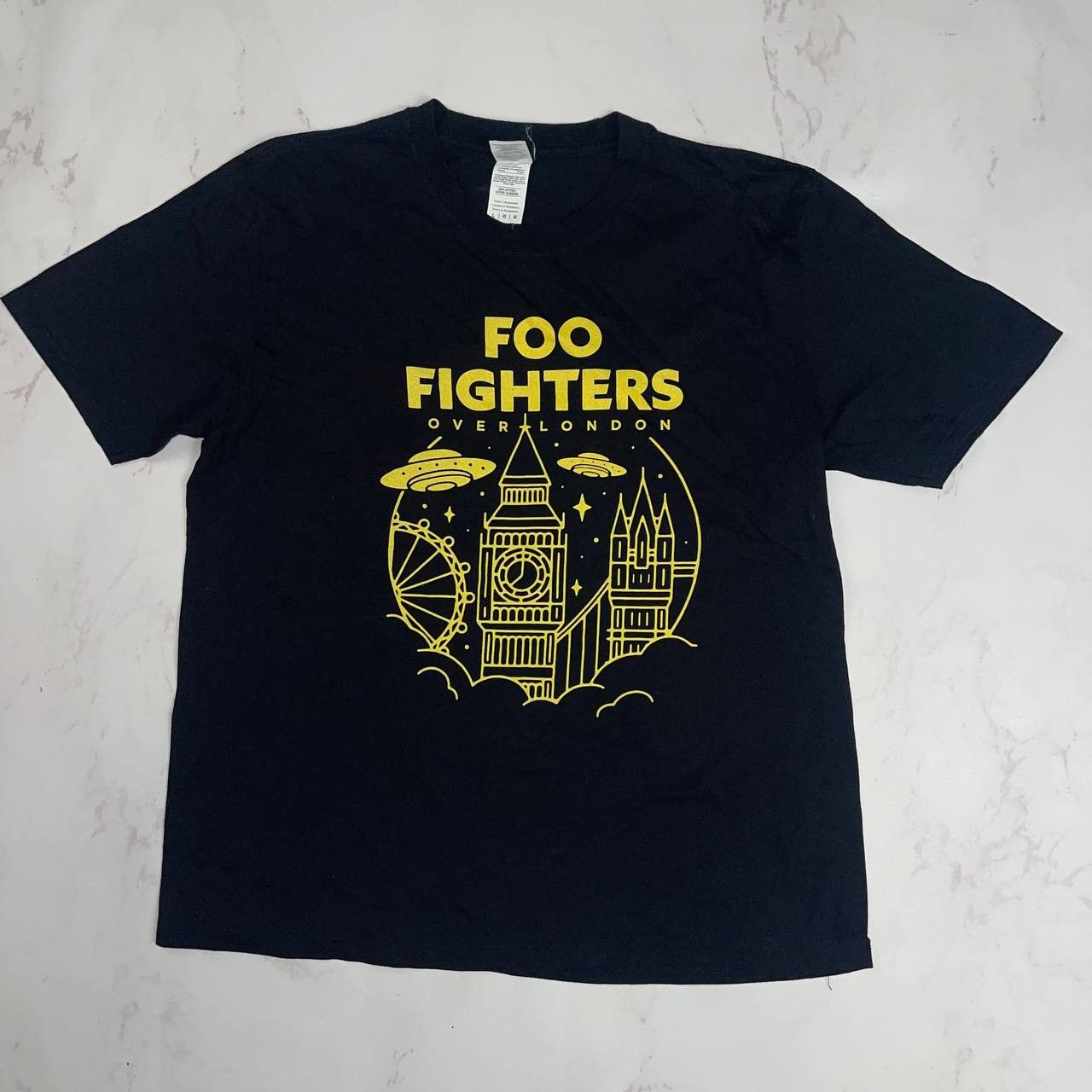 Vintage Band Tees×Vintage Vintage Foo Fighters Over London Rock SZ L Size US L / EU 52-54 / 3 - 1 Thumbnail