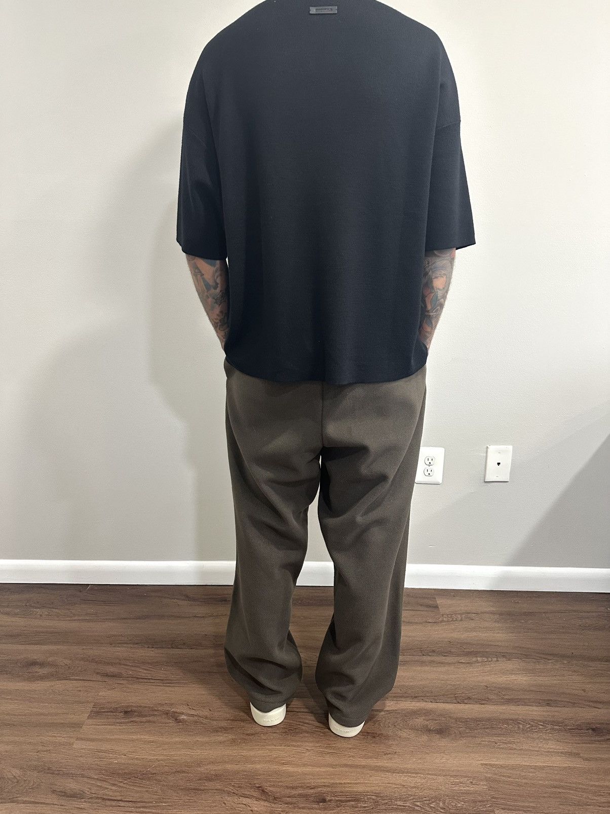 Essentials Fear of God Essentials Brown Brushed Yarn Sweatpants Size US 32 / EU 48 - 9 Thumbnail