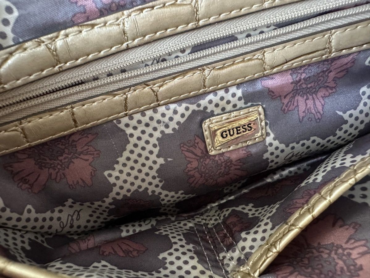 Guess × Japanese Brand 🚨Y2K Guess monogram Pink Avant-Garde Japan style hand bag Size ONE SIZE - 13 Thumbnail