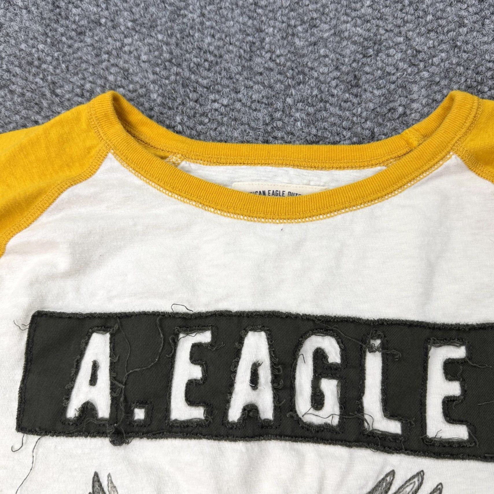 American Eagle Outfitters American Eagle Shirt Men's XL White Raglan Long Sleeve Graphic Print Crew Neck Bird Y2K Size US XL / EU 56 / 4 - 5 Thumbnail