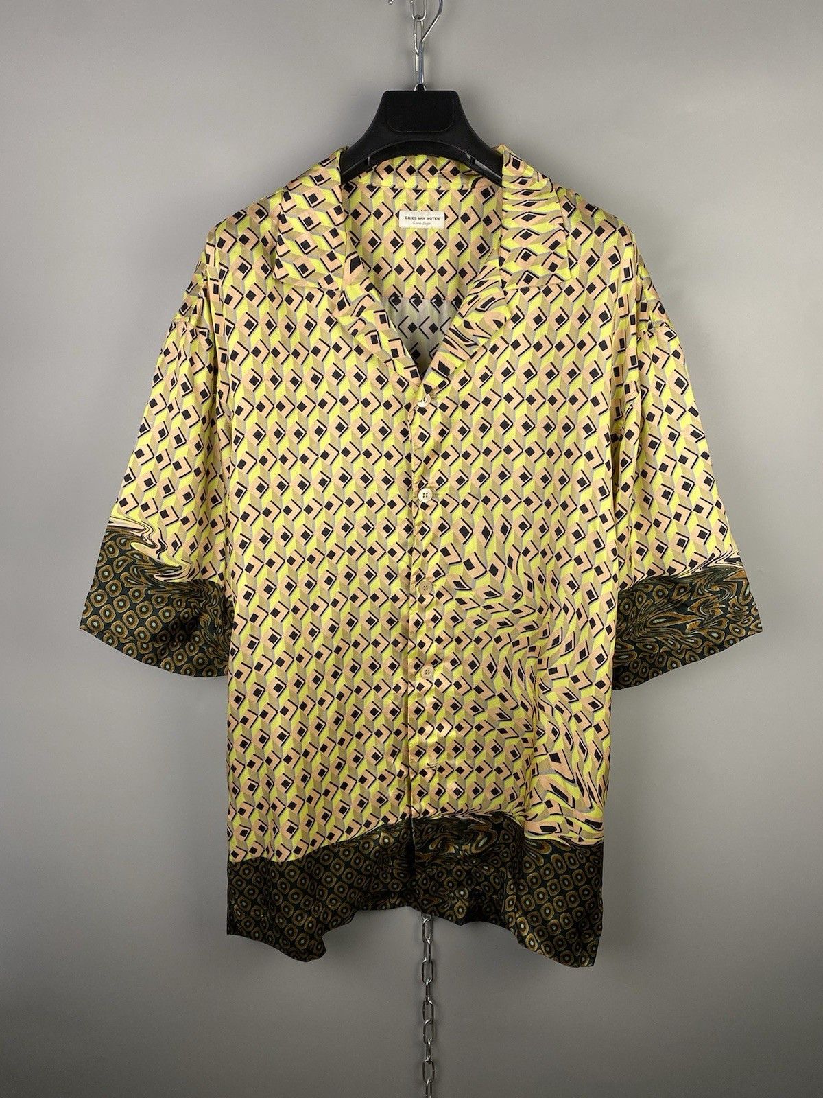 Dries Van Noten Dries Van Noten Silk Luxury Geometric Short Sleeve Shirt Size US XL / EU 56 / 4 - 1 Thumbnail