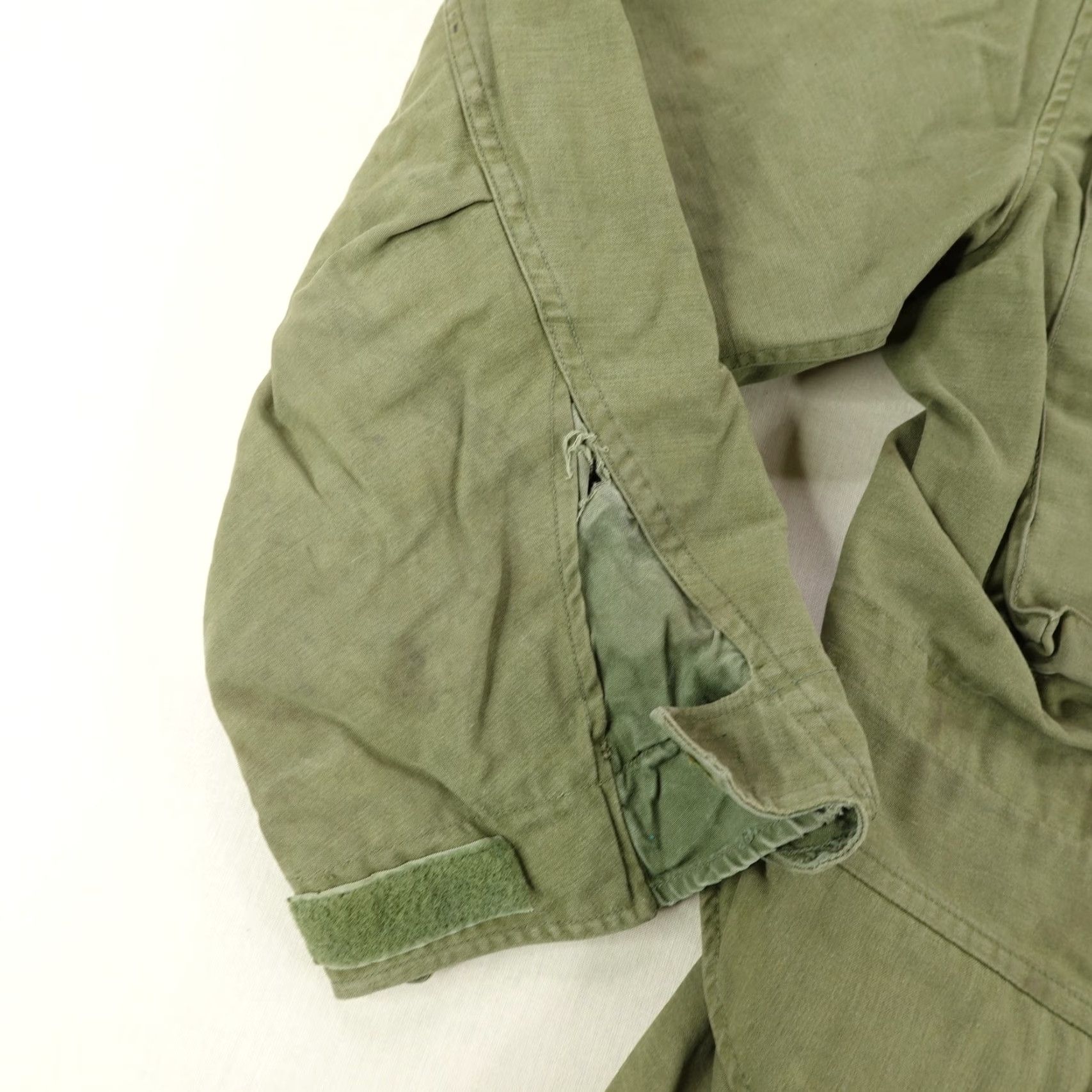 Vintage VINTAGE US Army Jacket Mens Medium Short Green Field Coat Sateen OG-107 60s USGI Military Outerwear Size US 31 - 4 Thumbnail