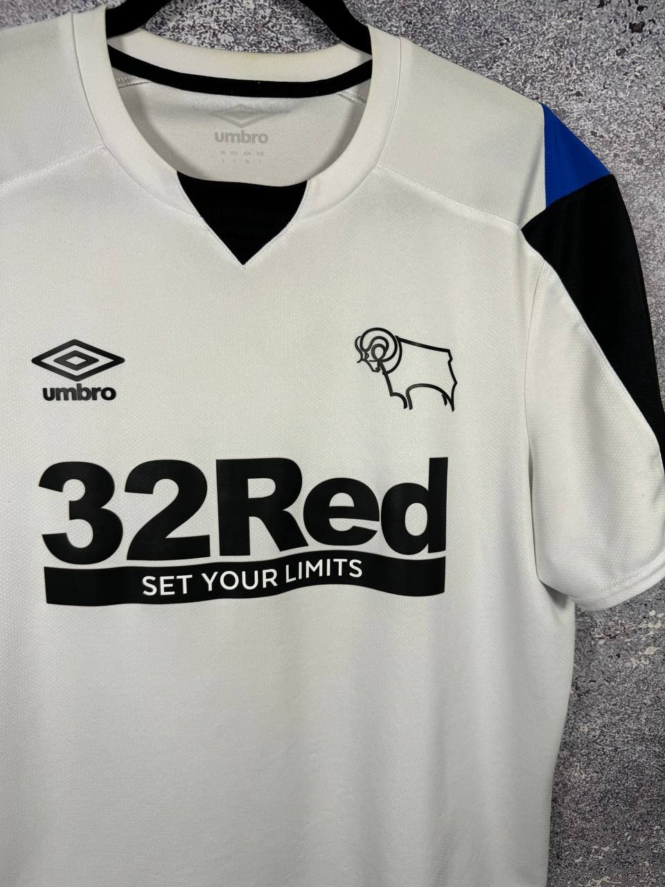 Umbro × Vintage Vintage Derby County 2021/22 Umbro Soccer Jersey Blokcore L Size US L / EU 52-54 / 3 - 4 Thumbnail