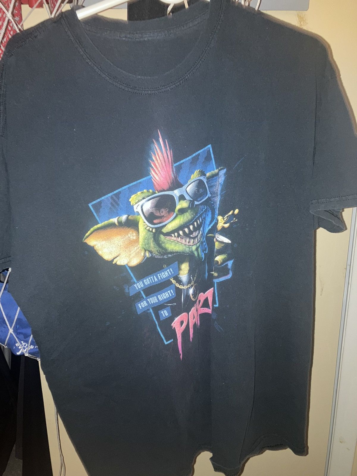 Vintage Rare gremlins movie jolt soda graphic shirt medium Size US M / EU 48-50 / 2 - 1 Thumbnail