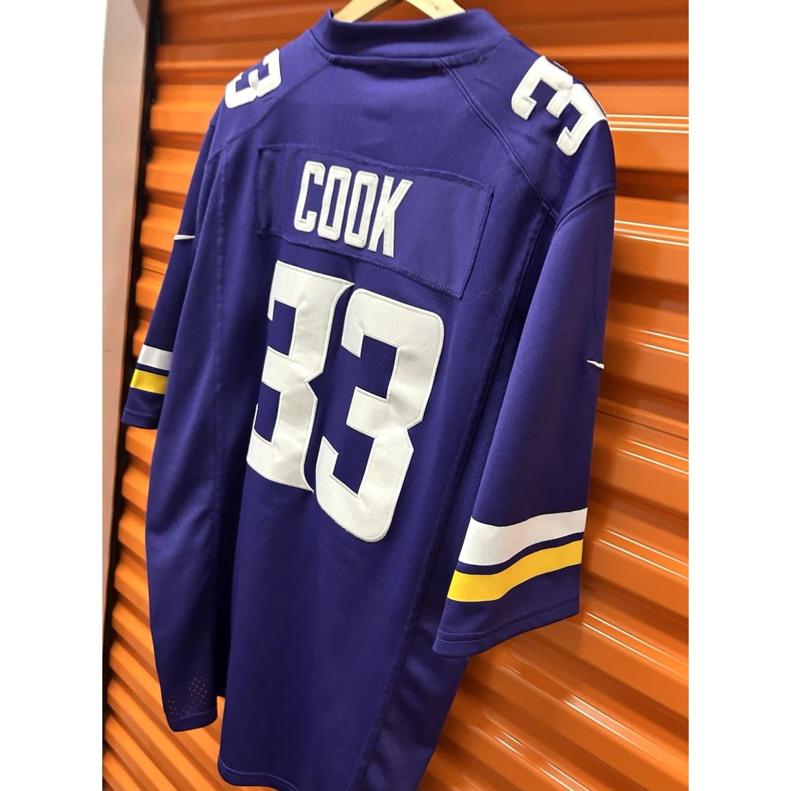 NFL VINTAGE? No. Size US XL / EU 56 / 4 - 5 Thumbnail