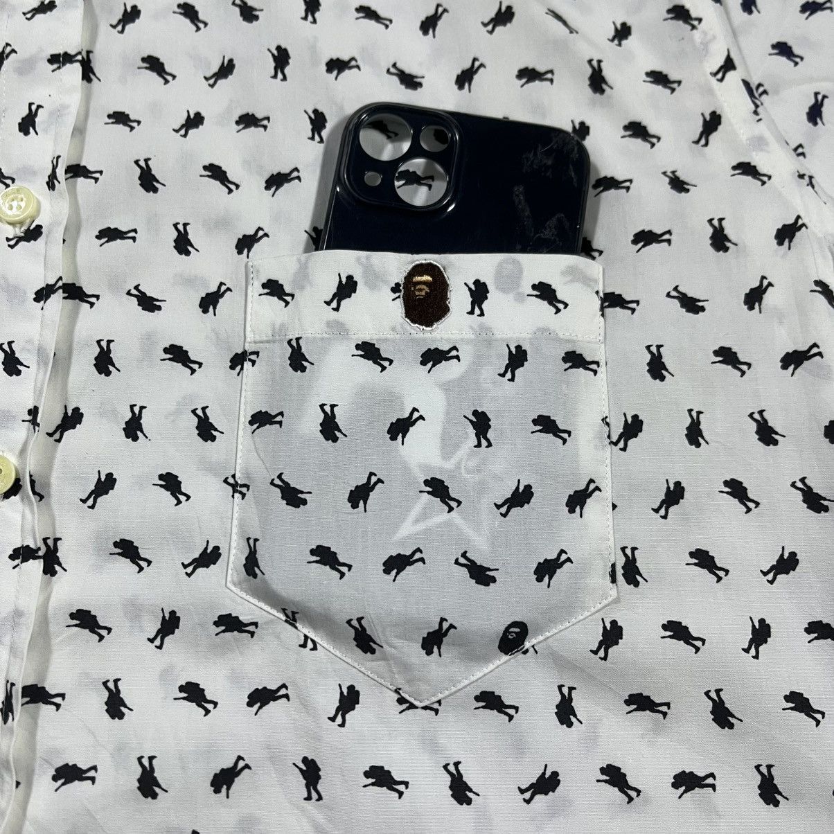 Bape Vtg Bape Small Logo Pocket Shirt Size US M / EU 48-50 / 2 - 4 Thumbnail